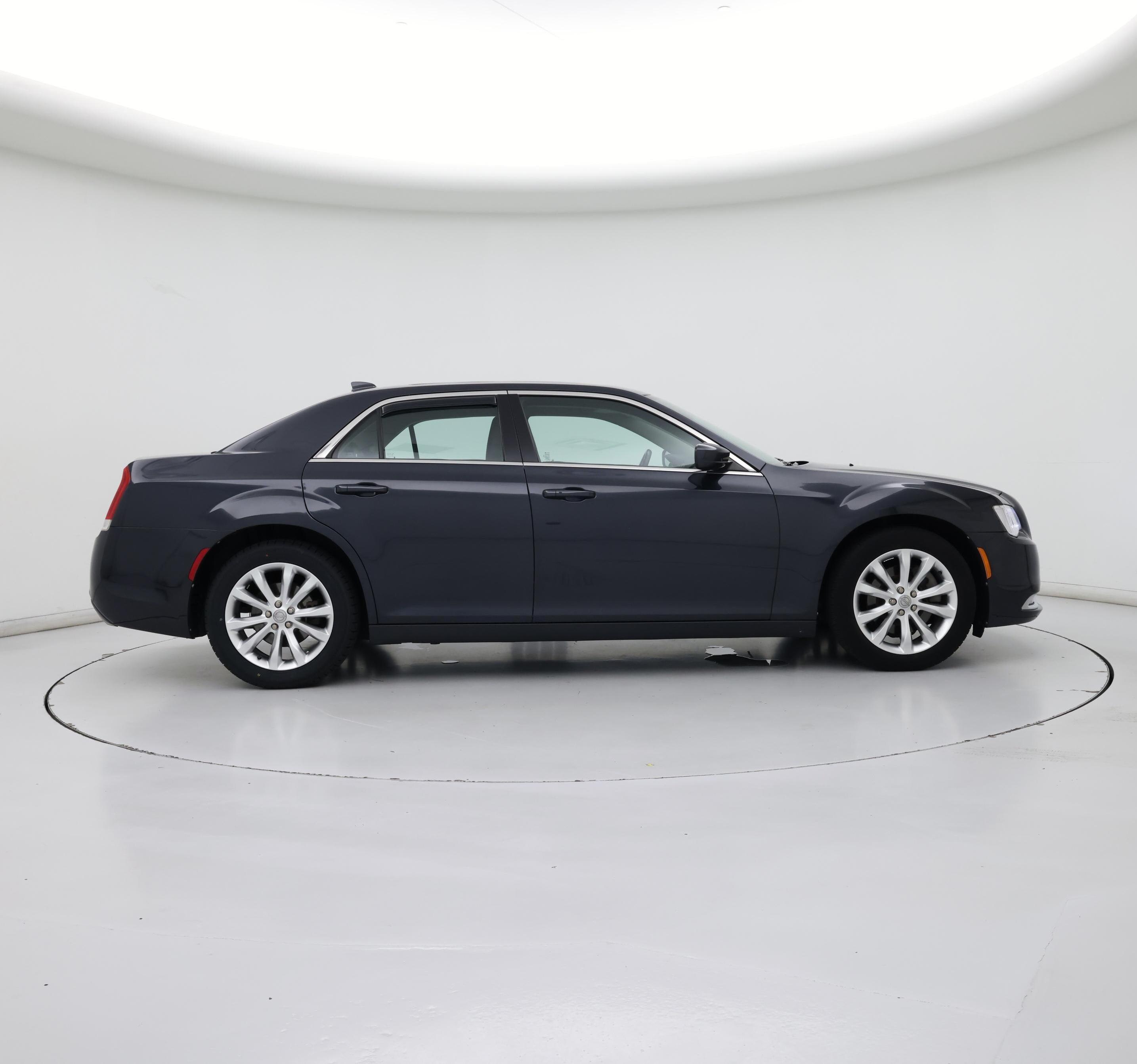 Thumbnail: 2016 Chrysler 300 - 7