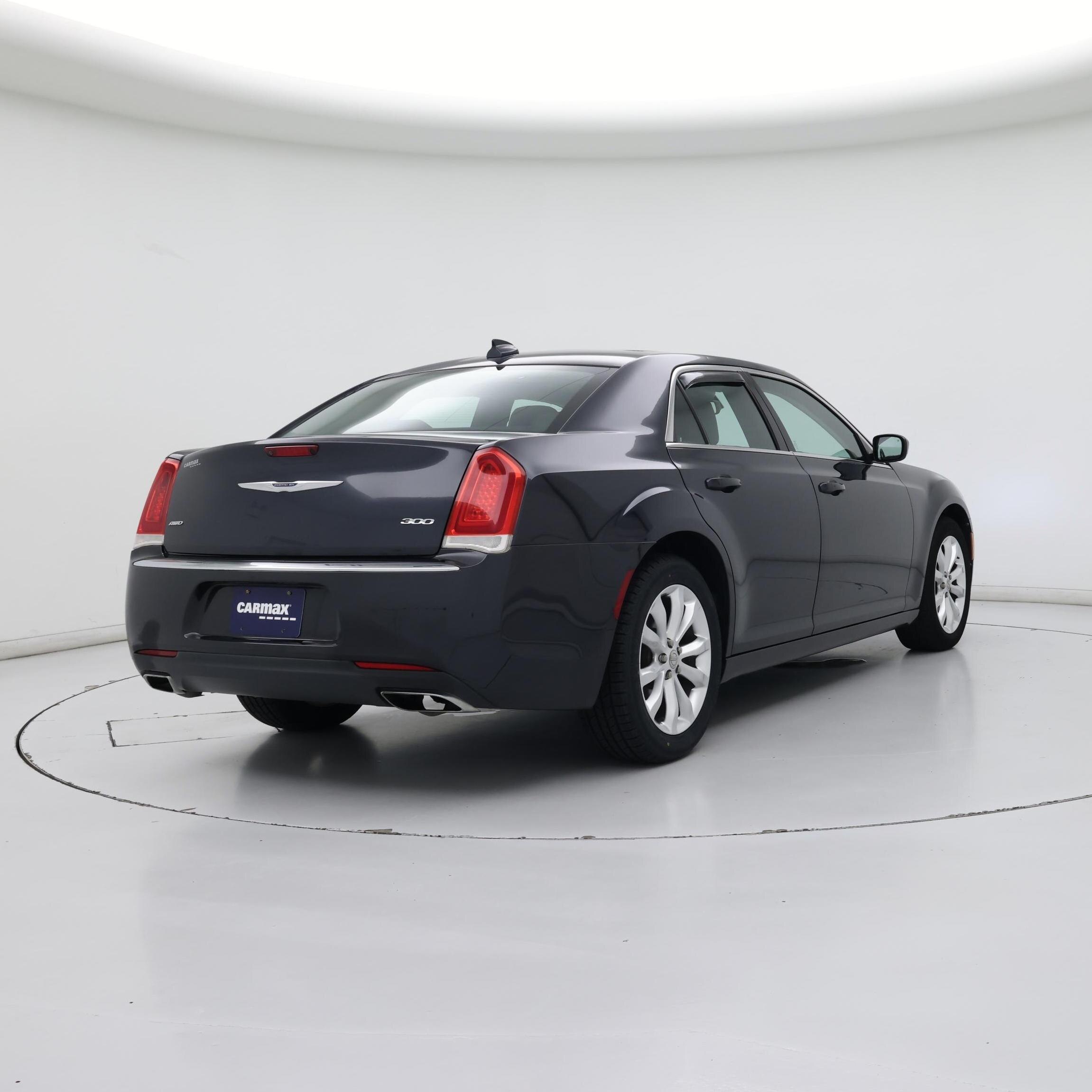 Thumbnail: 2016 Chrysler 300 - 8