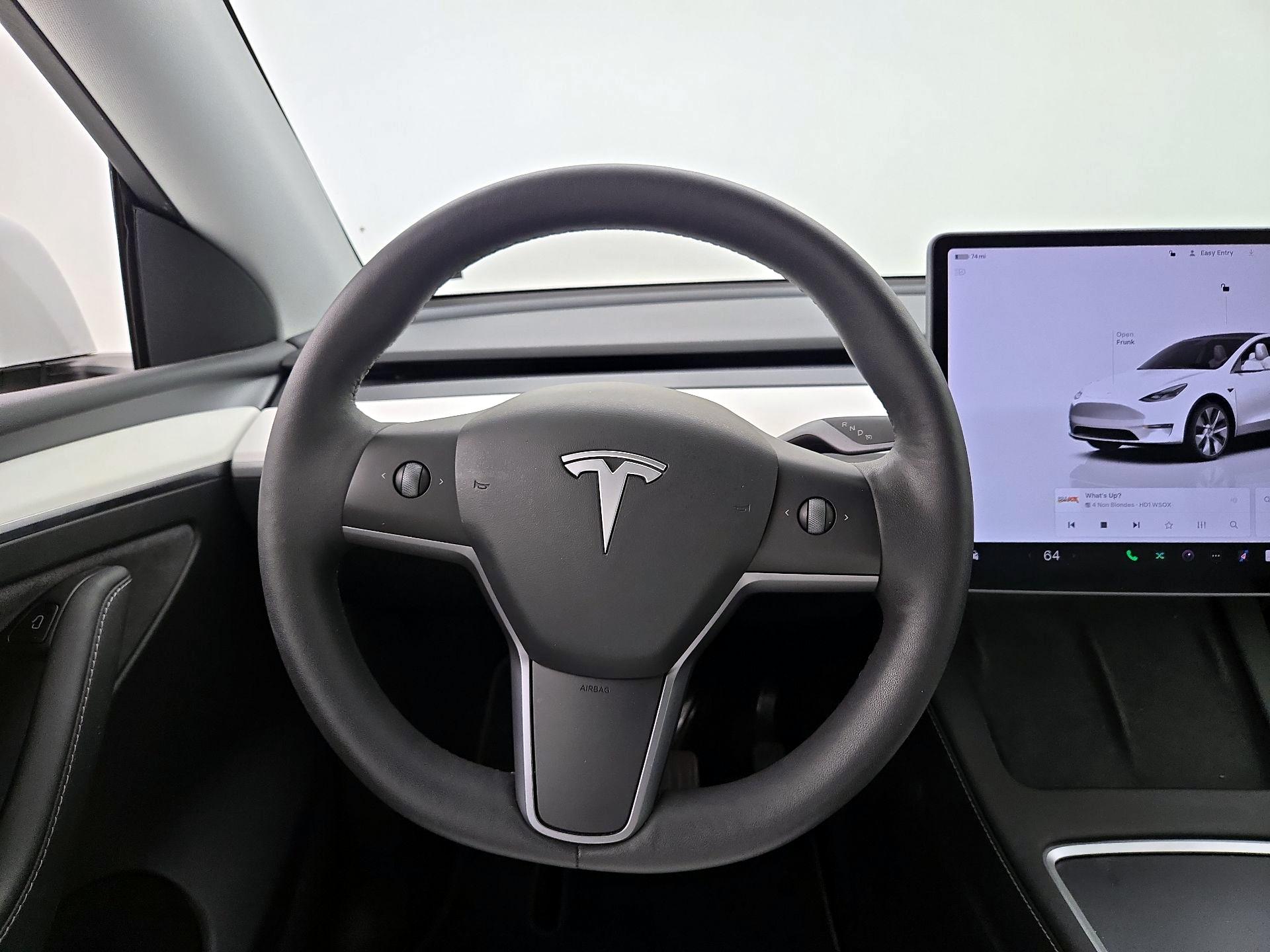 Thumbnail: 2023 Tesla Model Y - 10