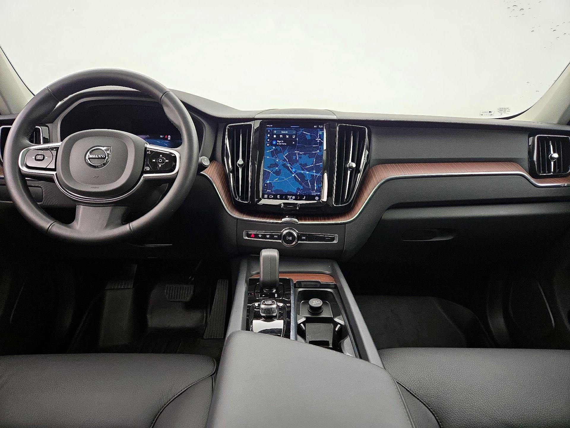 Thumbnail: 2024 Volvo XC60 - 9