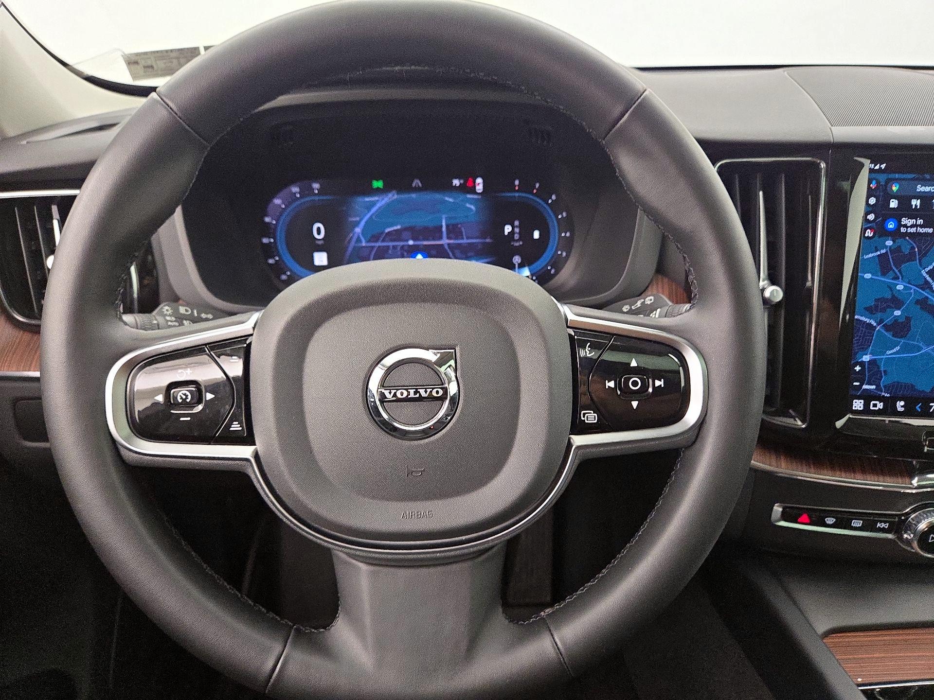 Thumbnail: 2024 Volvo XC60 - 10