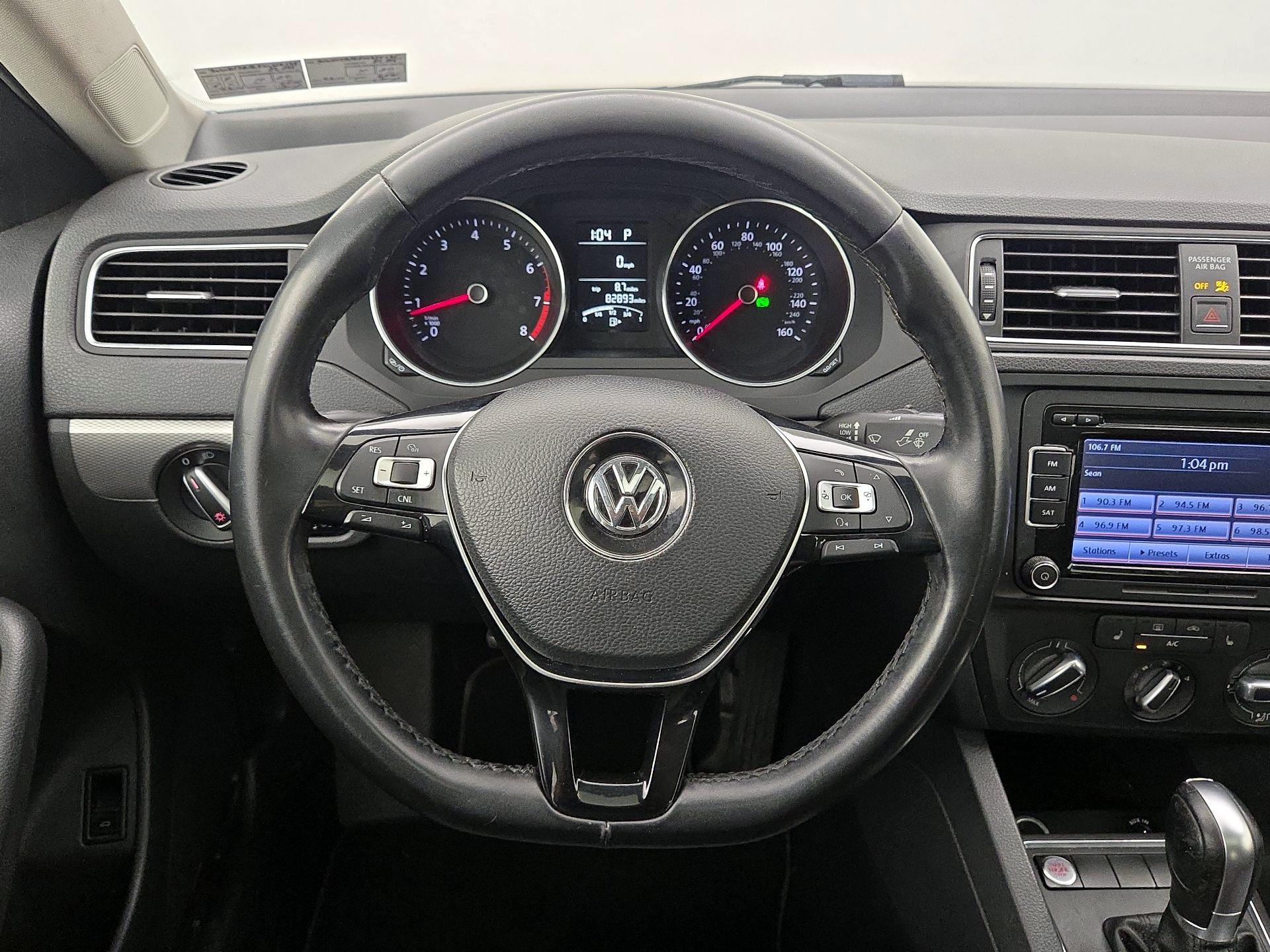 Thumbnail: 2015 Volkswagen Jetta - 10