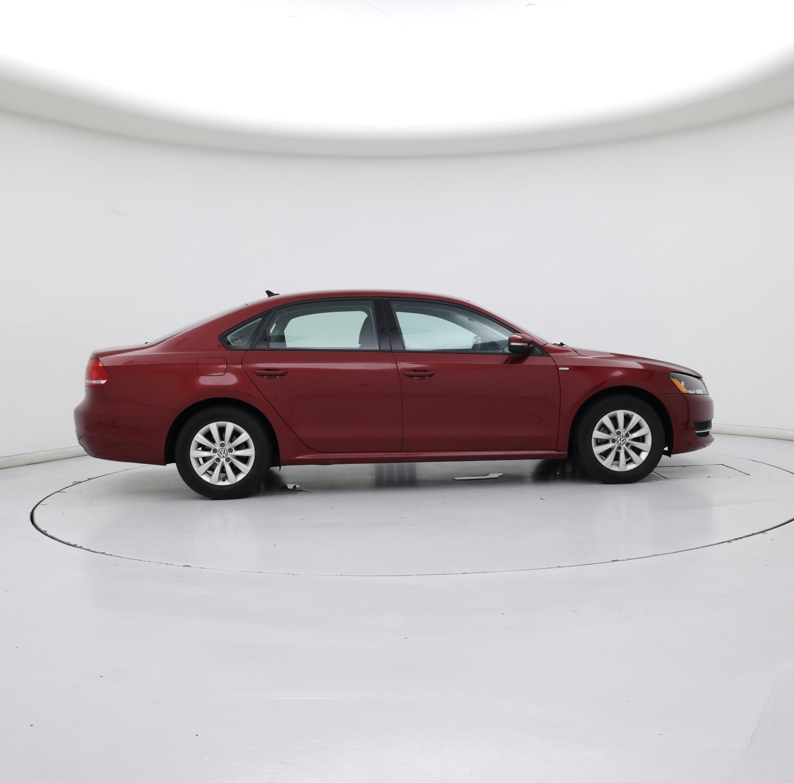 Thumbnail: 2015 Volkswagen Passat - 7