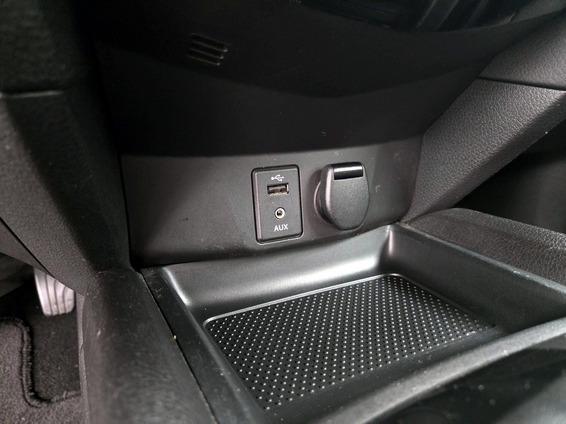 Thumbnail: 2016 Nissan Rogue - 19