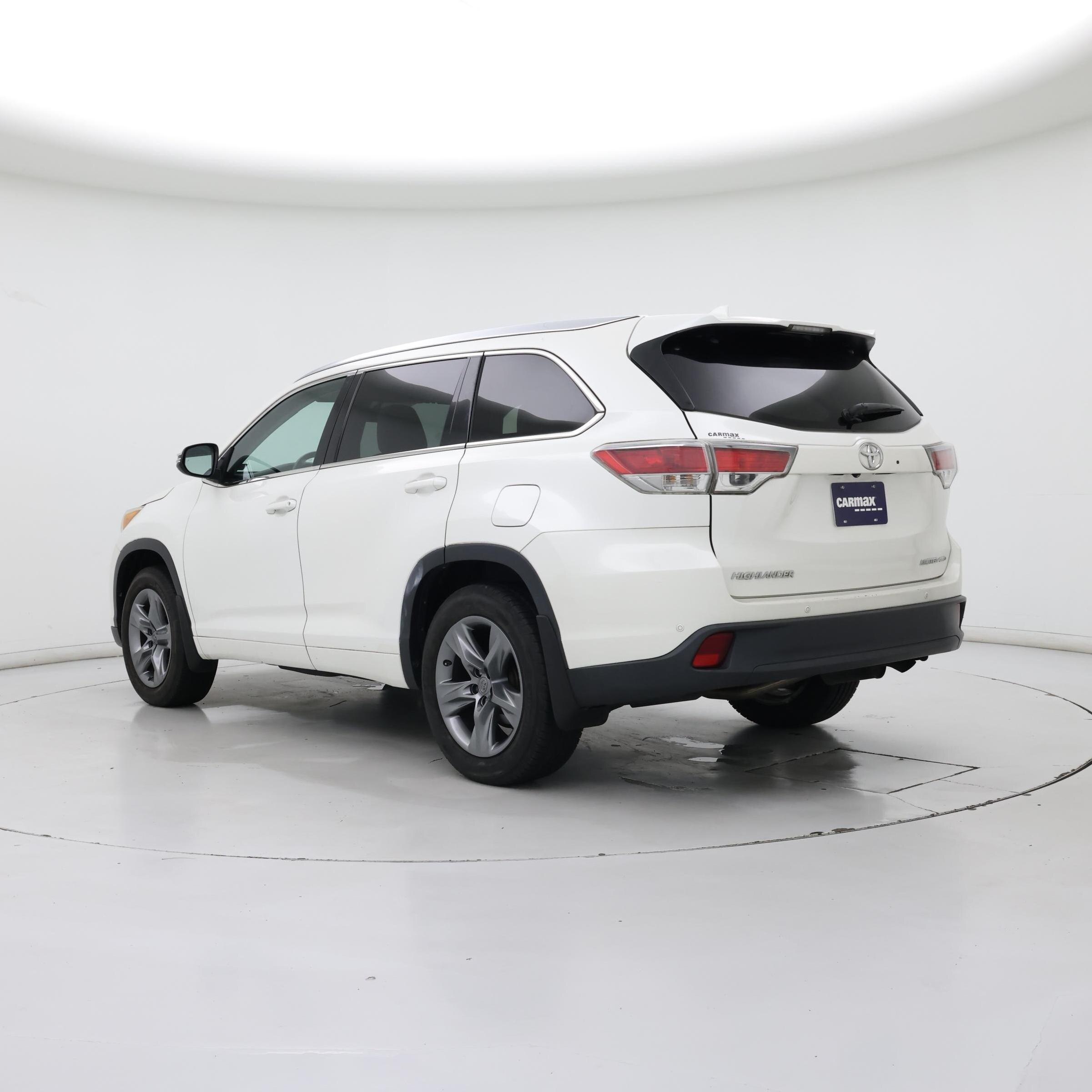 Thumbnail: 2015 Toyota Highlander - 2