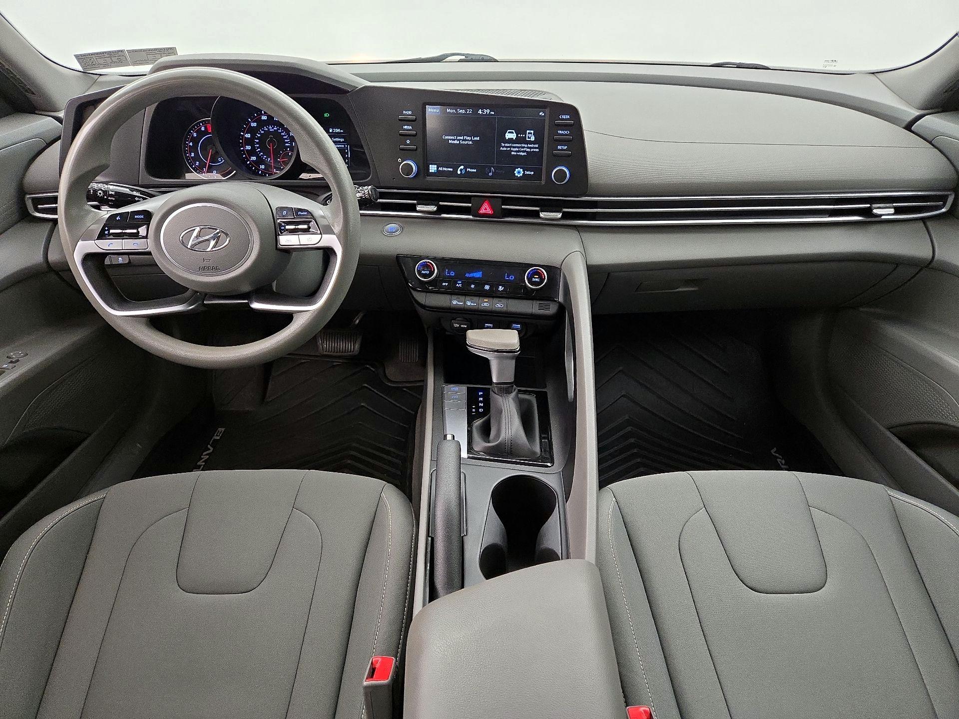 Thumbnail: 2023 Hyundai Elantra - 9