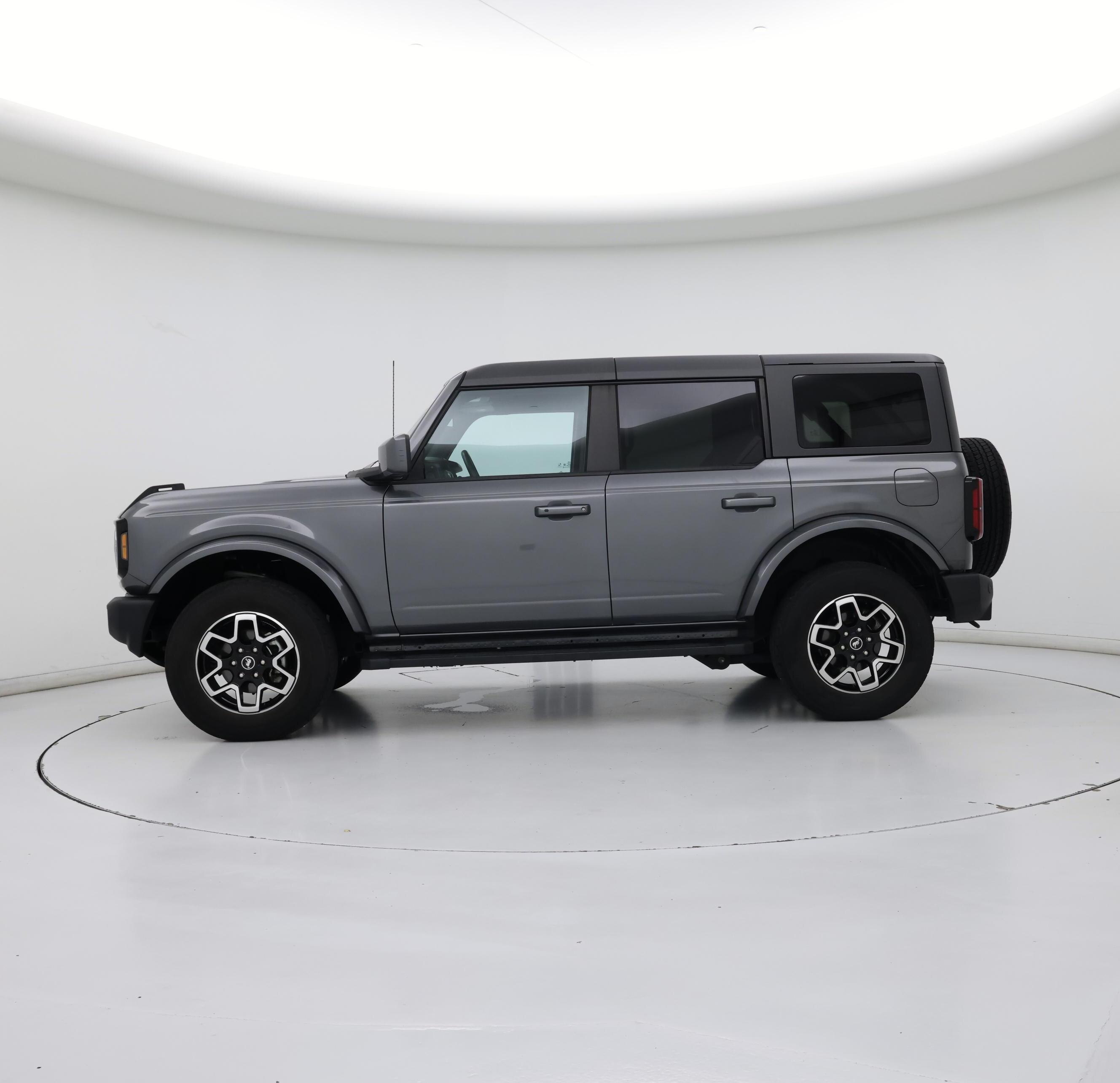 Thumbnail: 2022 Ford Bronco - 3