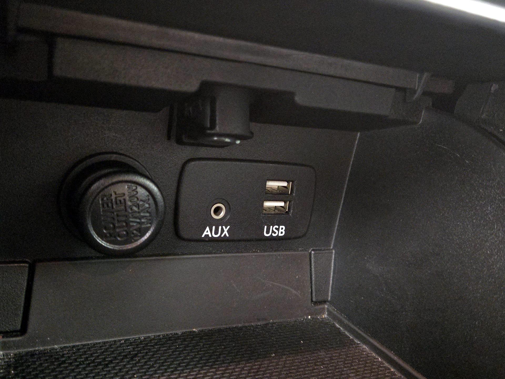 Thumbnail: 2015 Subaru Outback - 18