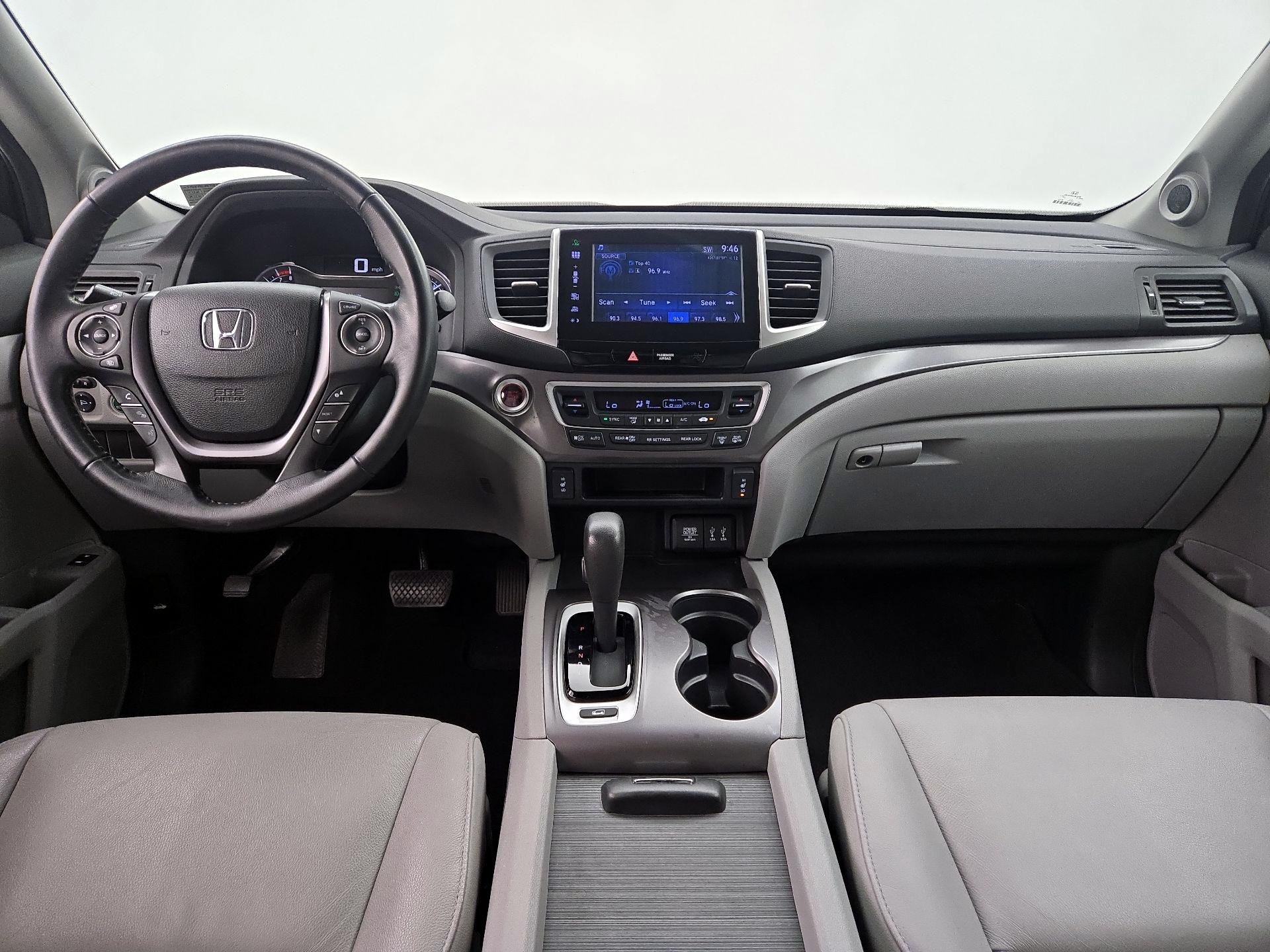 Thumbnail: 2016 Honda Pilot - 9