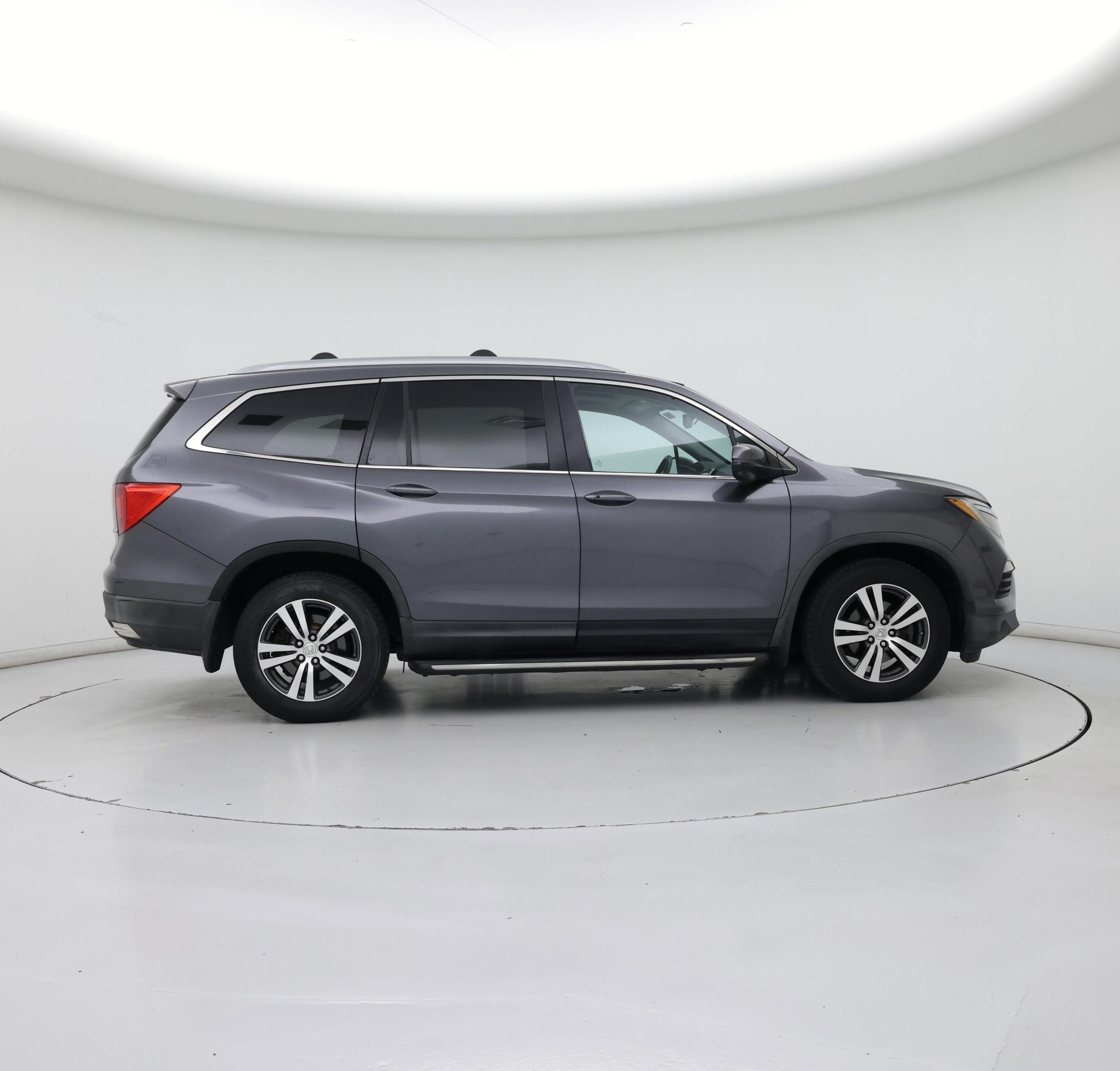 Thumbnail: 2016 Honda Pilot - 7