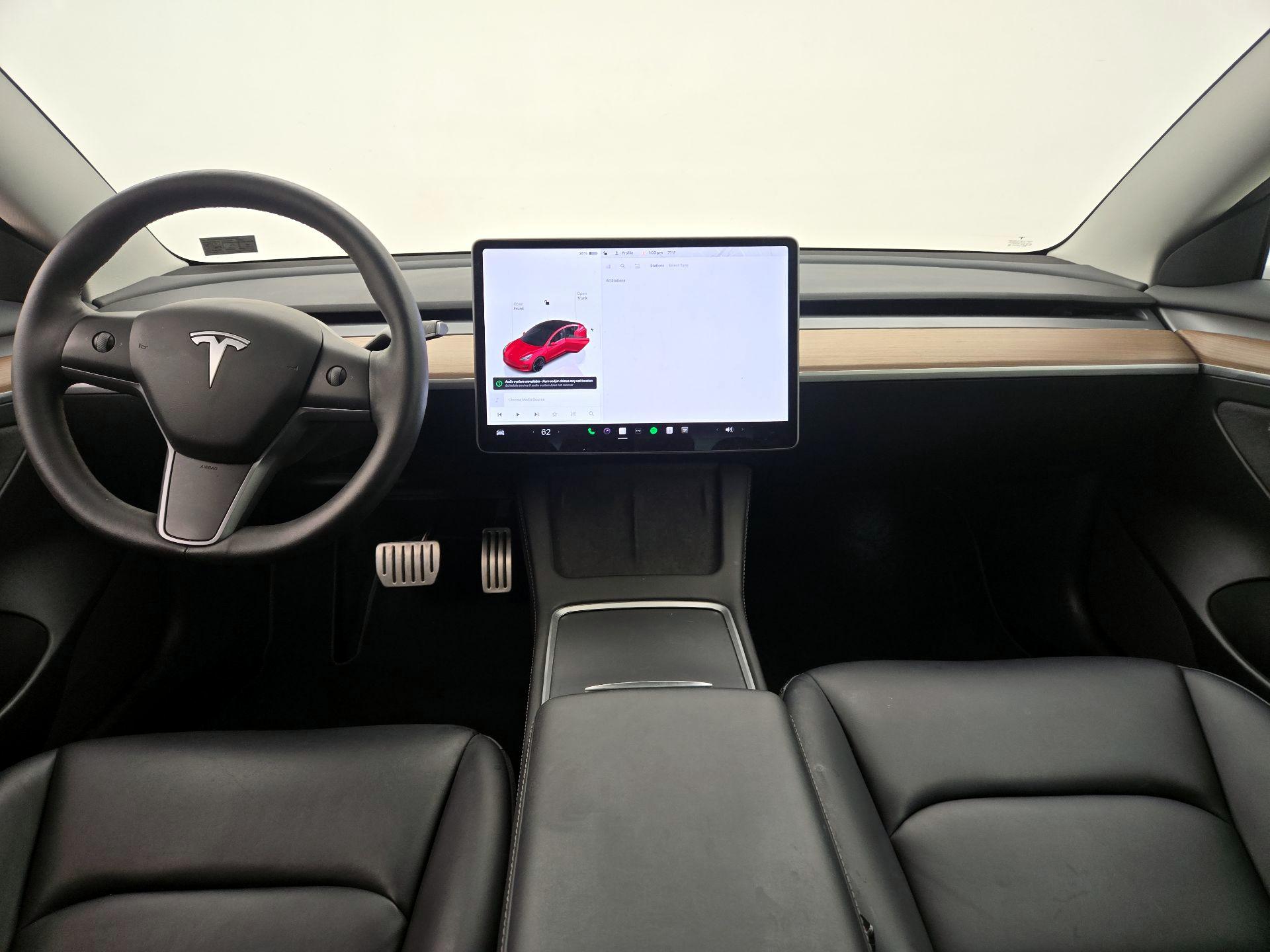Thumbnail: 2023 Tesla Model 3 - 9