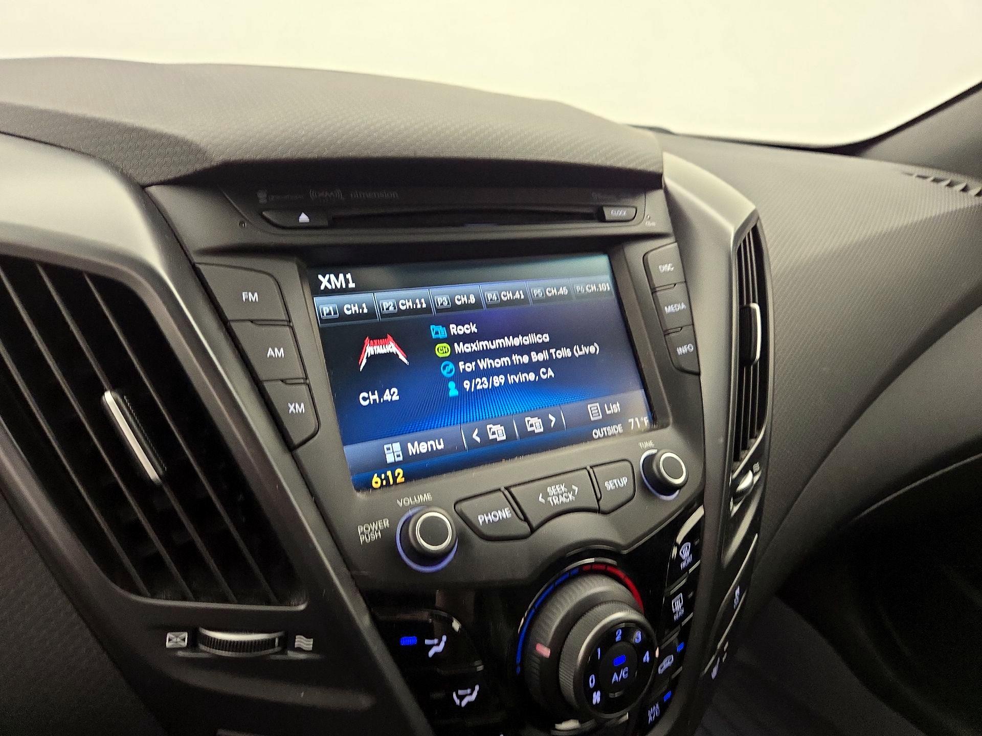 Thumbnail: 2016 Hyundai Veloster - 15