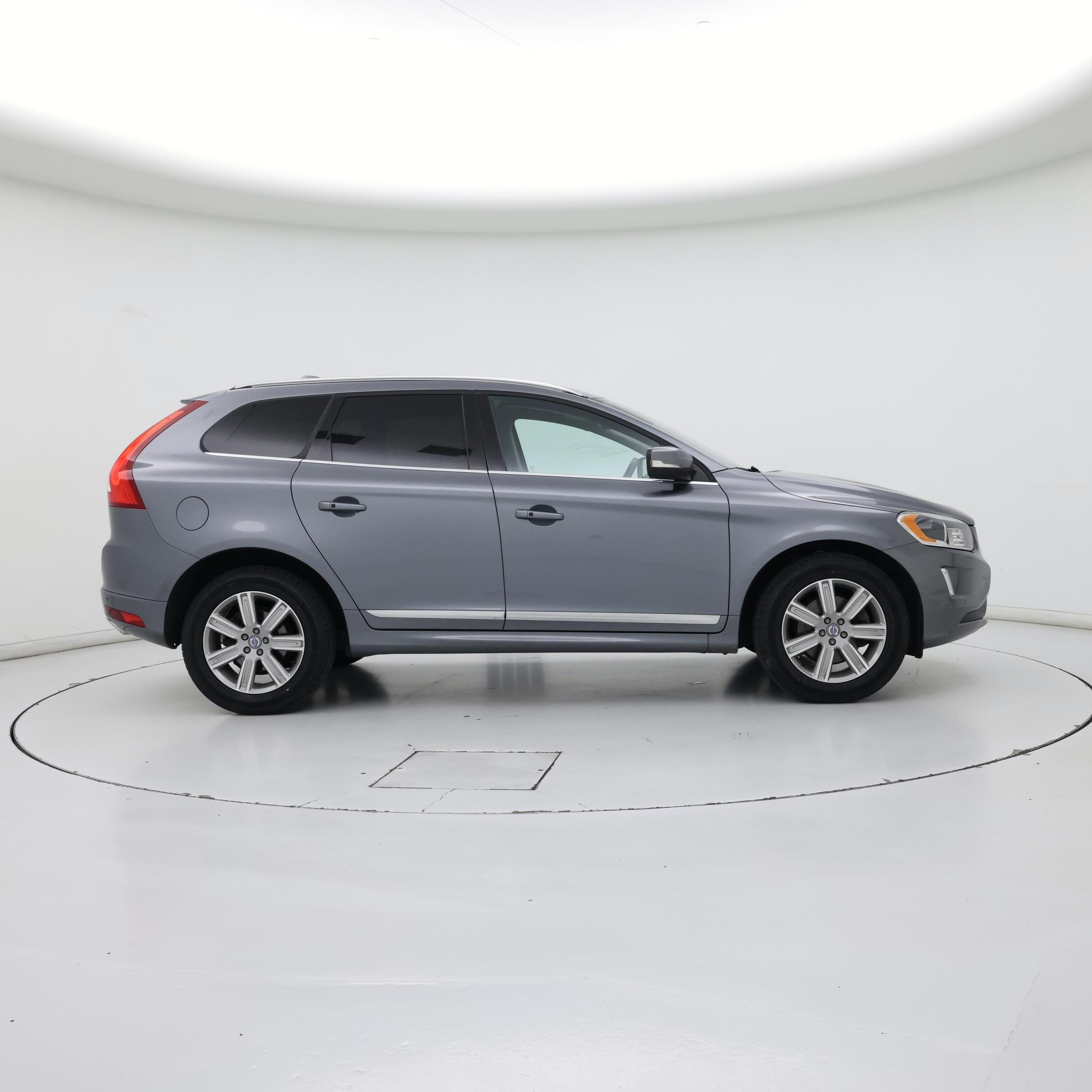 Thumbnail: 2017 Volvo XC60 - 7