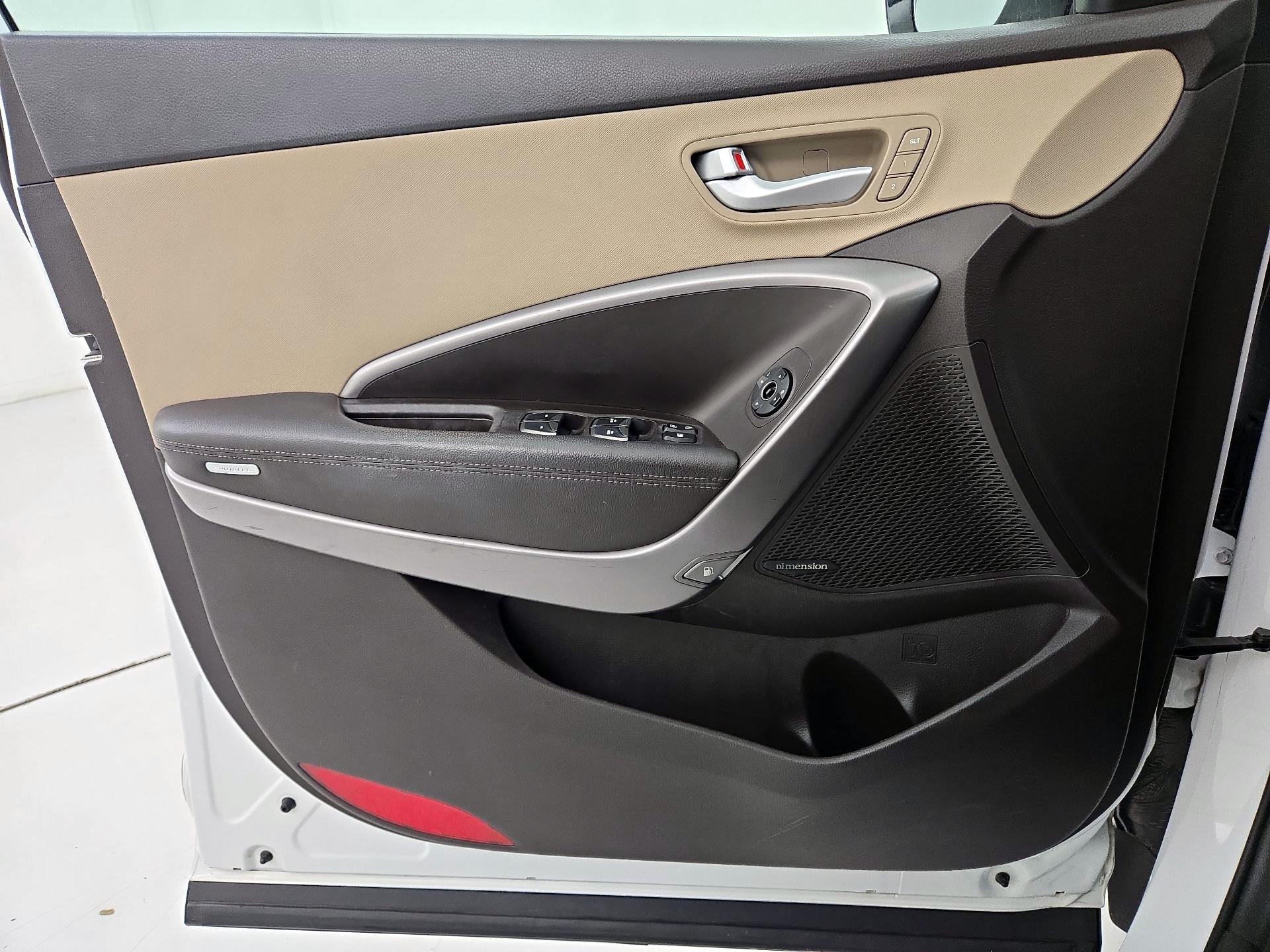 Thumbnail: 2015 Hyundai Santa Fe - 12