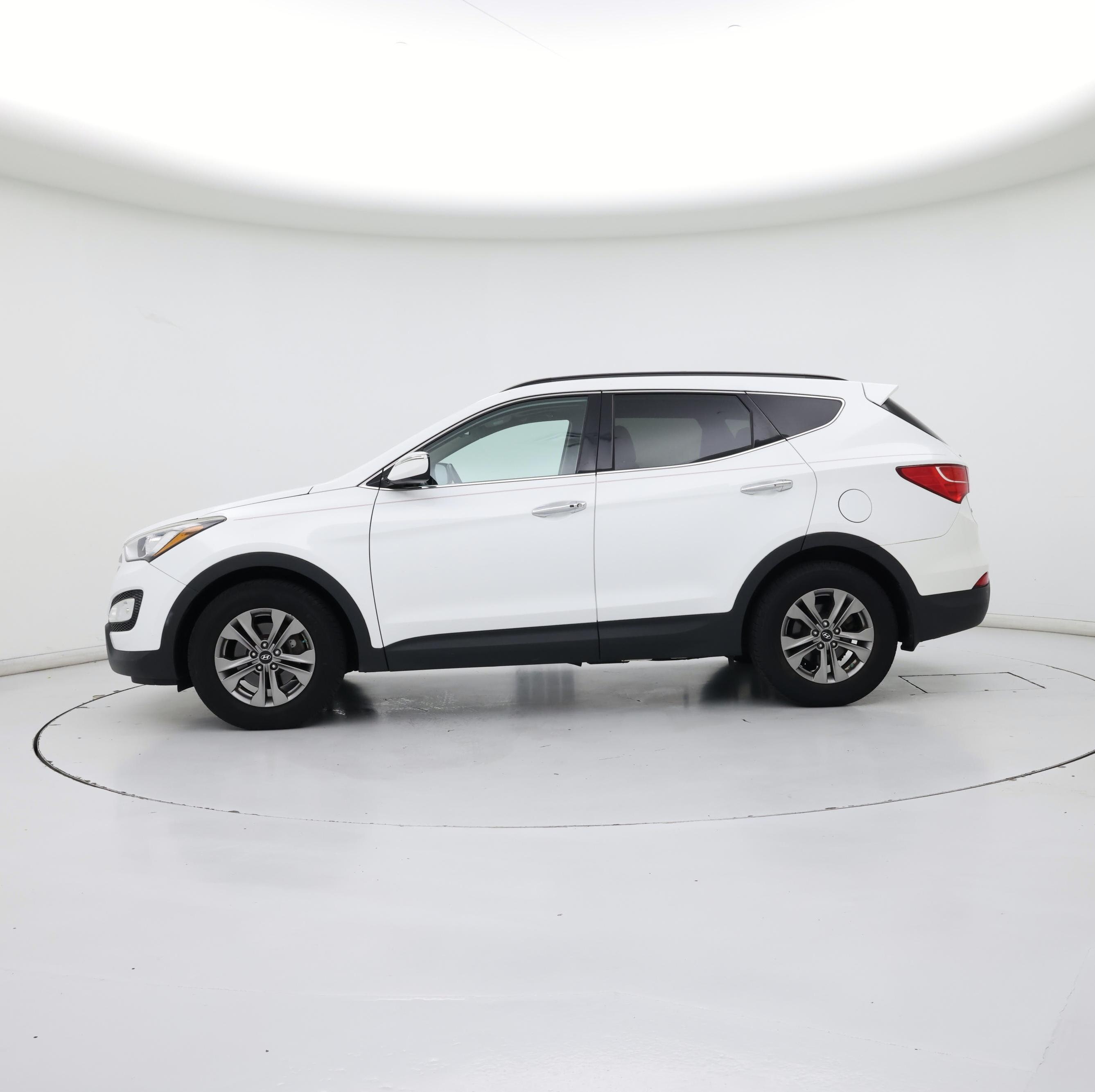 Thumbnail: 2015 Hyundai Santa Fe - 3