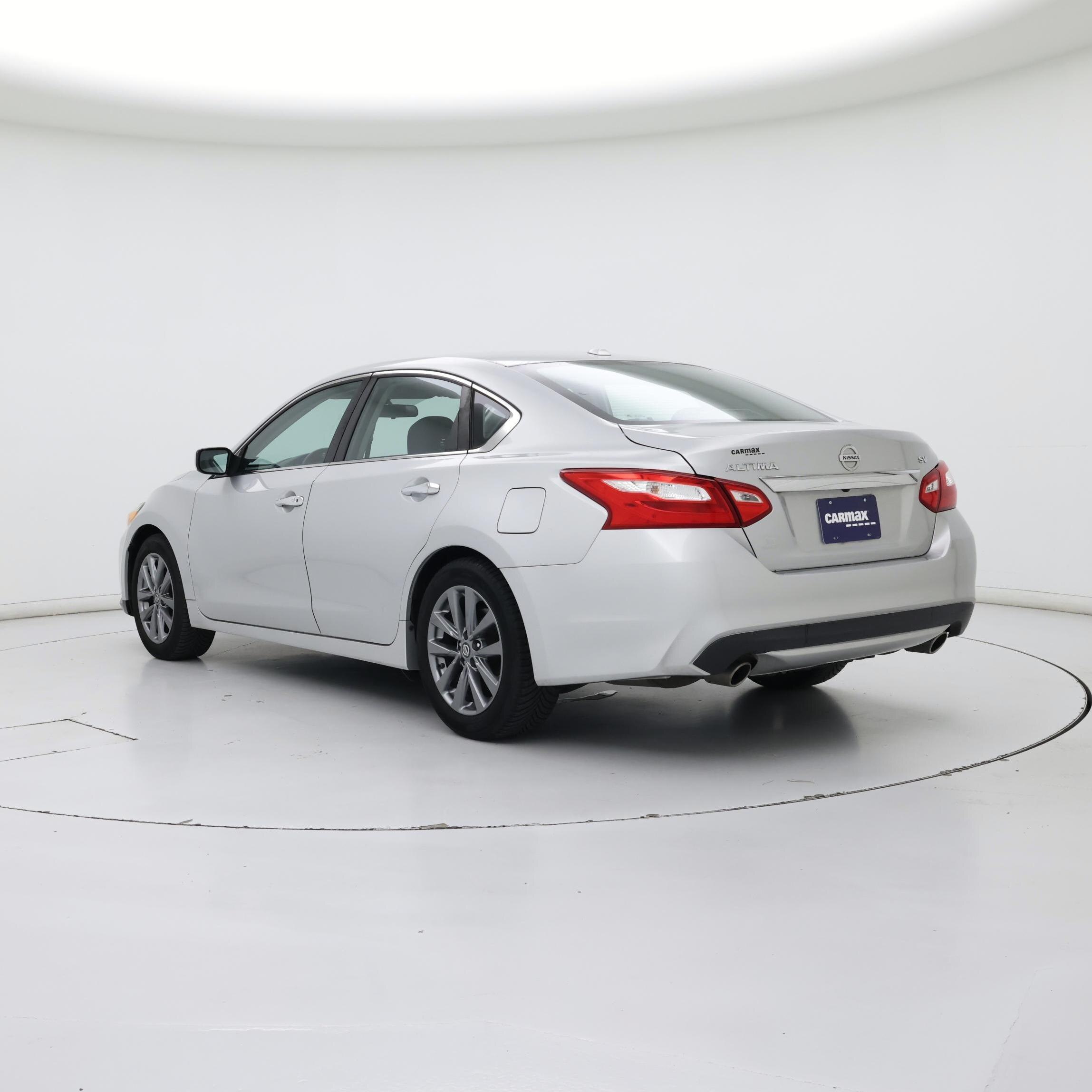 Thumbnail: 2017 Nissan Altima - 2