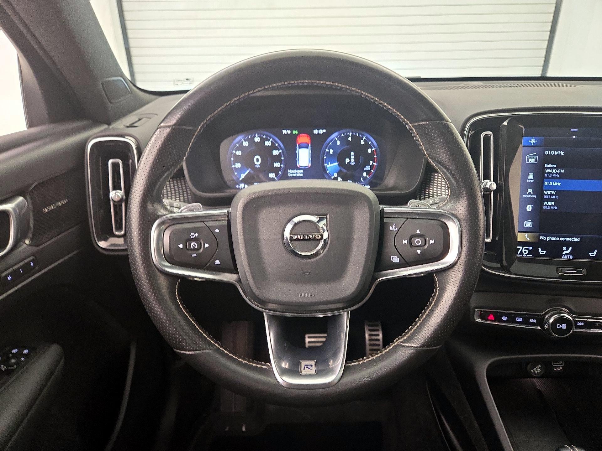 Thumbnail: 2019 Volvo XC40 - 10