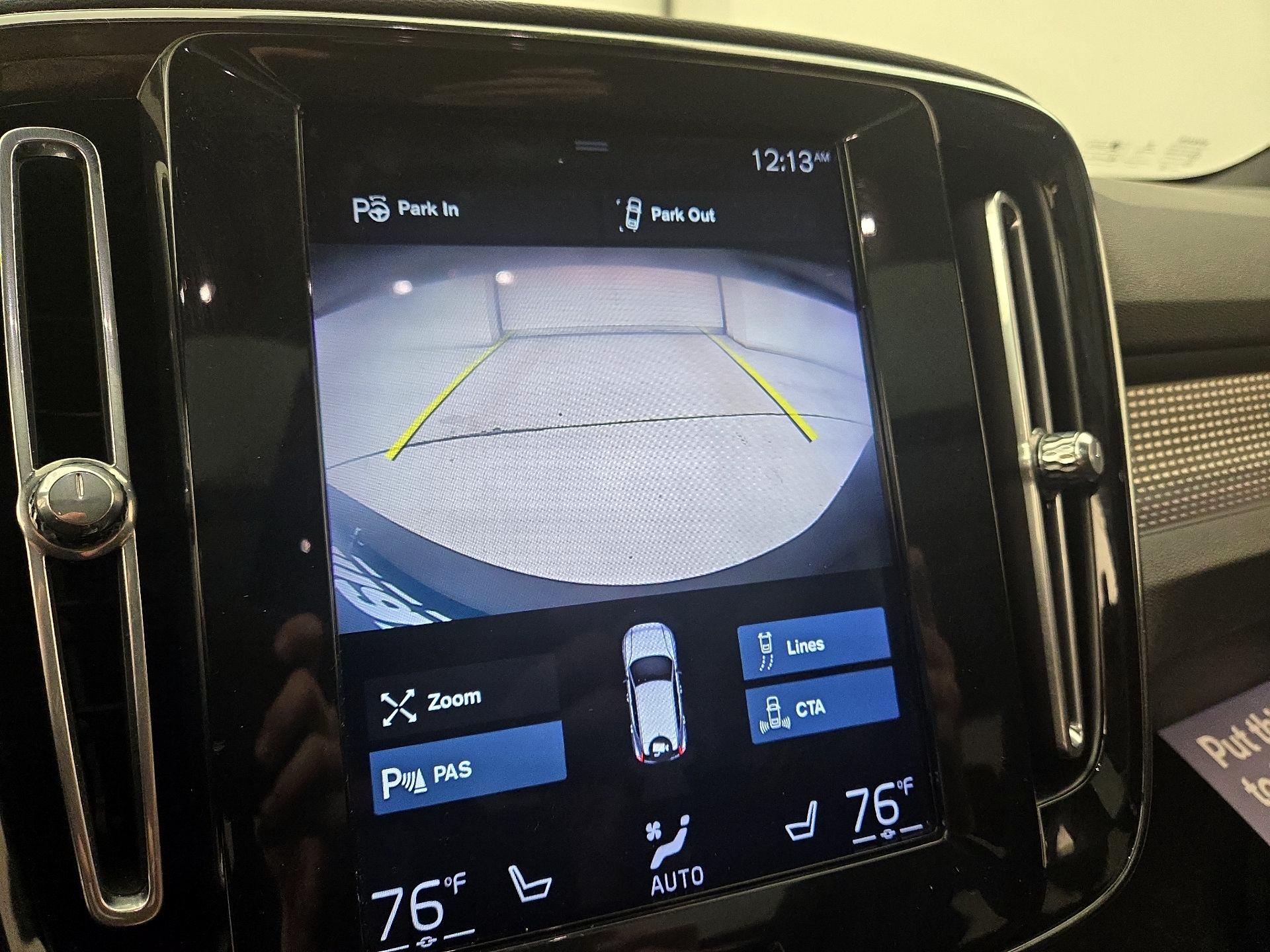 Thumbnail: 2019 Volvo XC40 - 14