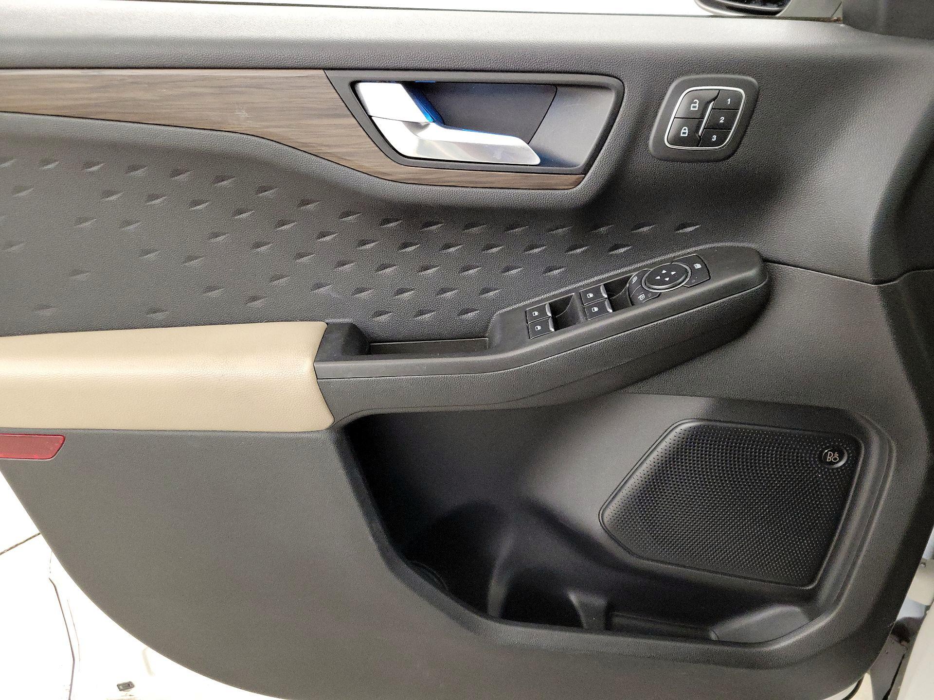 Thumbnail: 2020 Ford Escape - 12