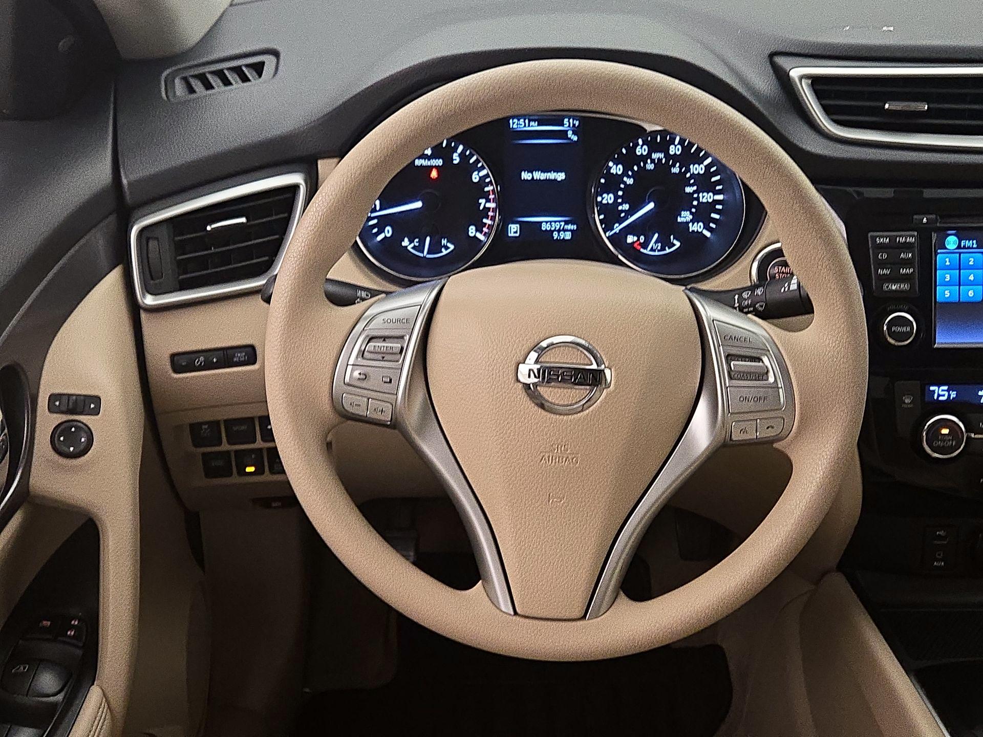 Thumbnail: 2015 Nissan Rogue - 10