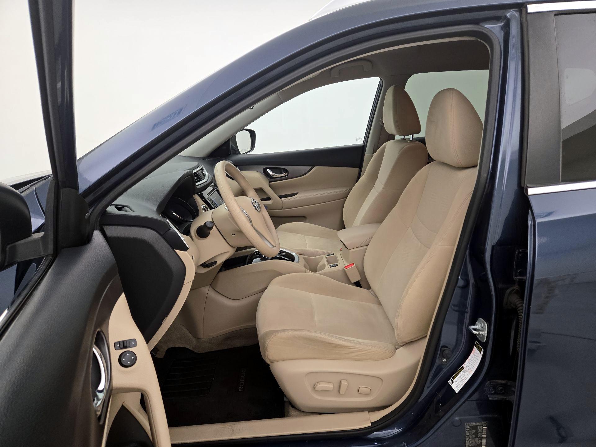Thumbnail: 2015 Nissan Rogue - 11
