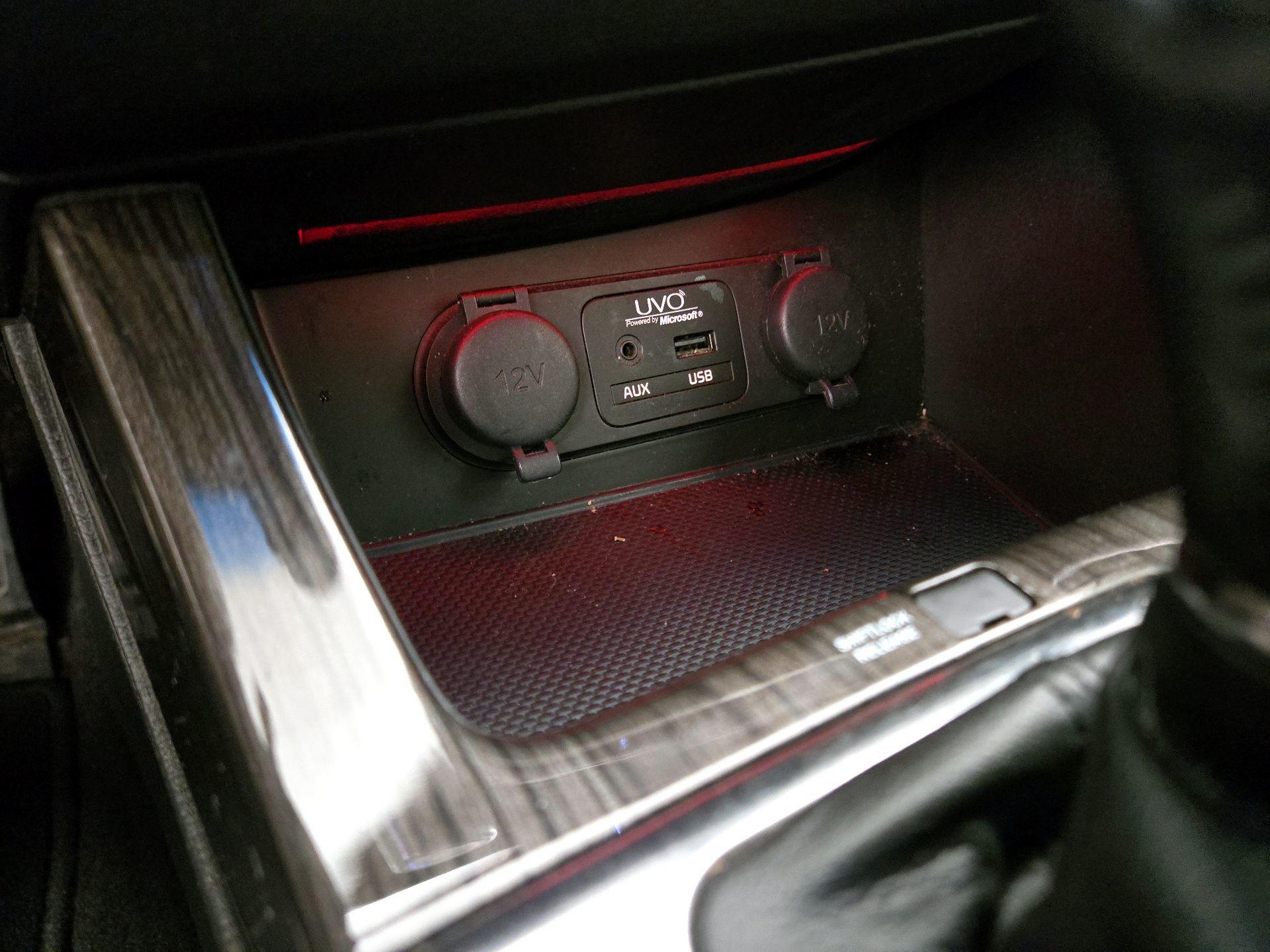 Thumbnail: 2014 Kia Optima - 18
