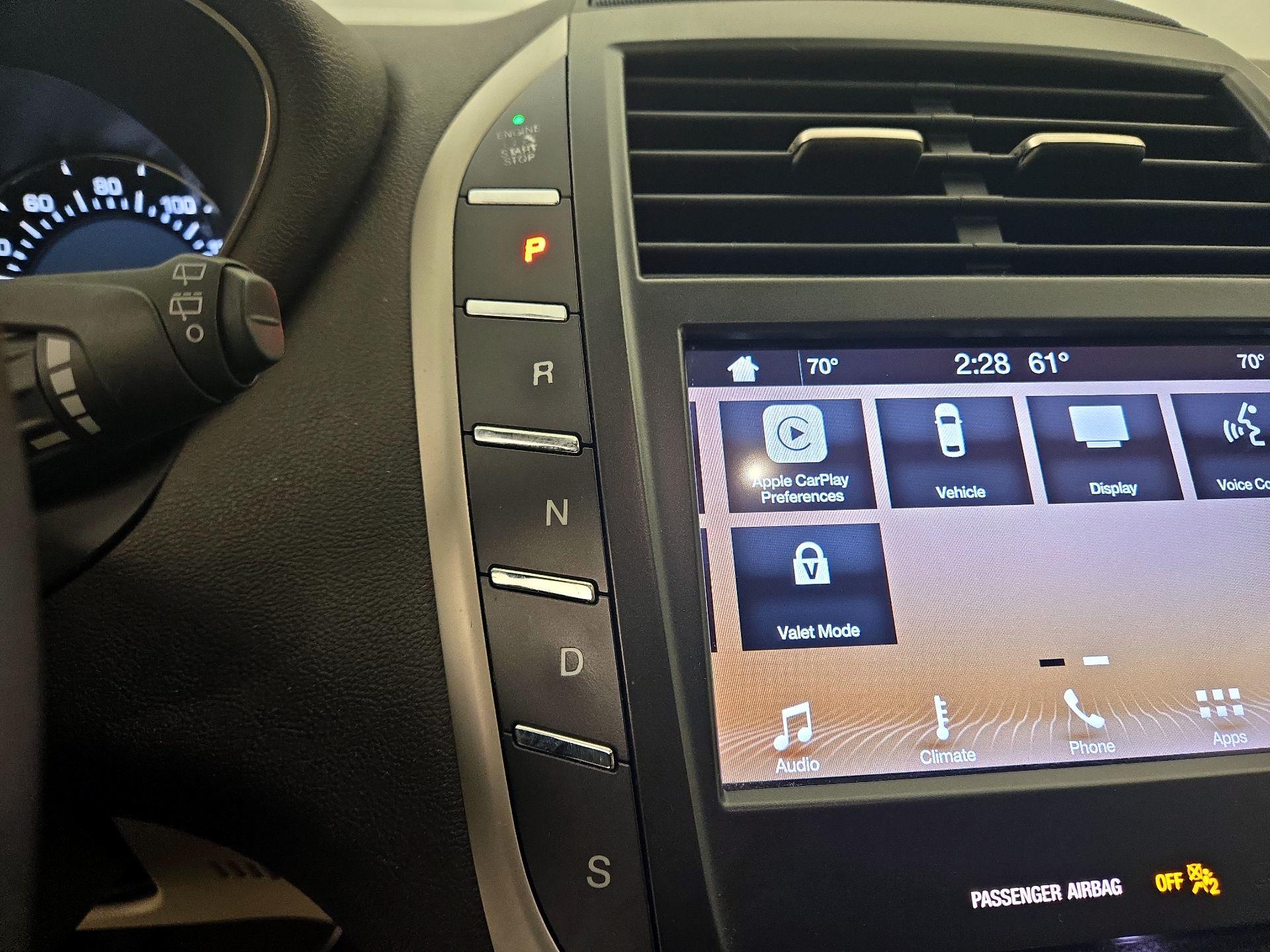 Thumbnail: 2019 Lincoln MKC - 17