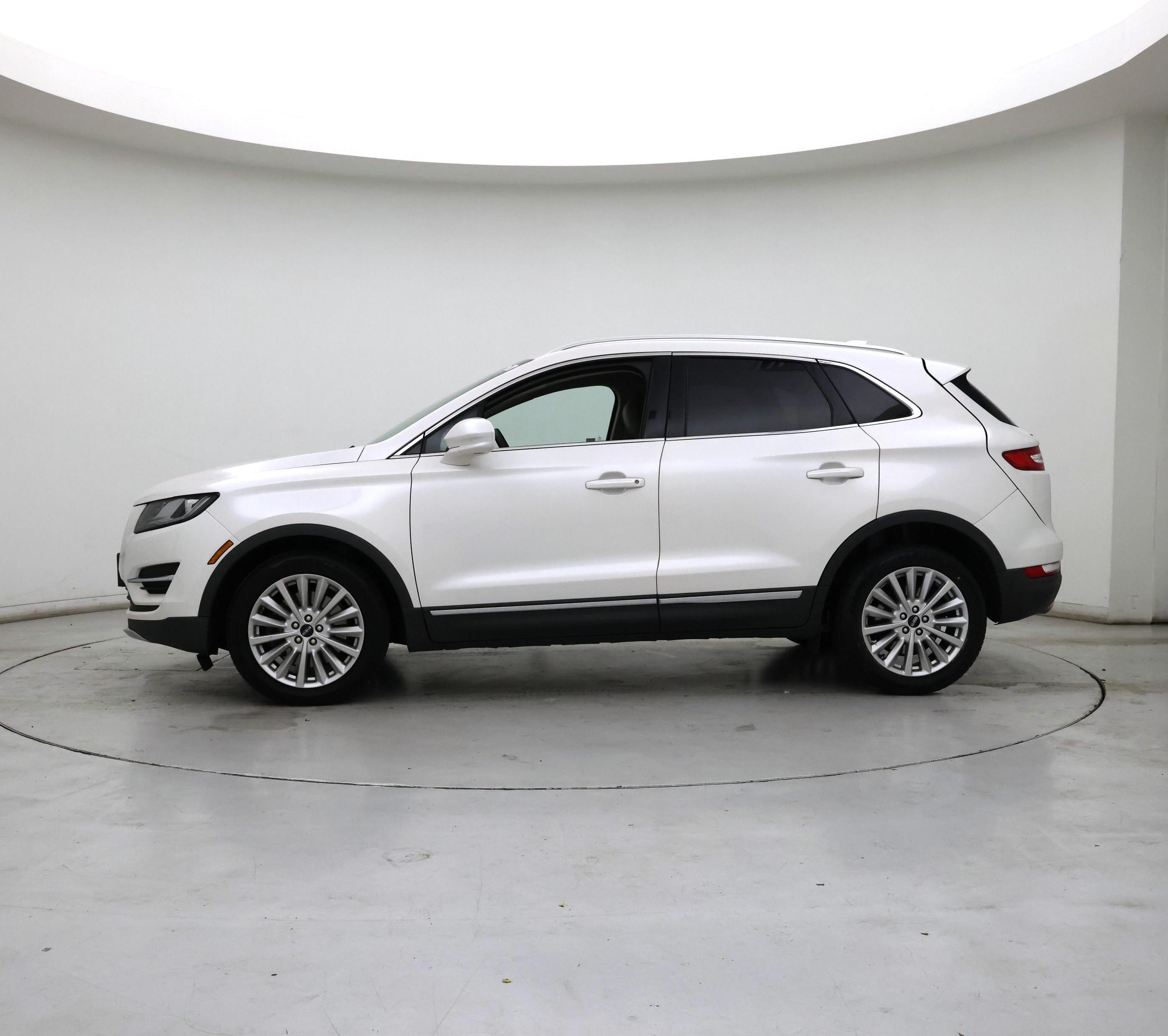 Thumbnail: 2019 Lincoln MKC - 3