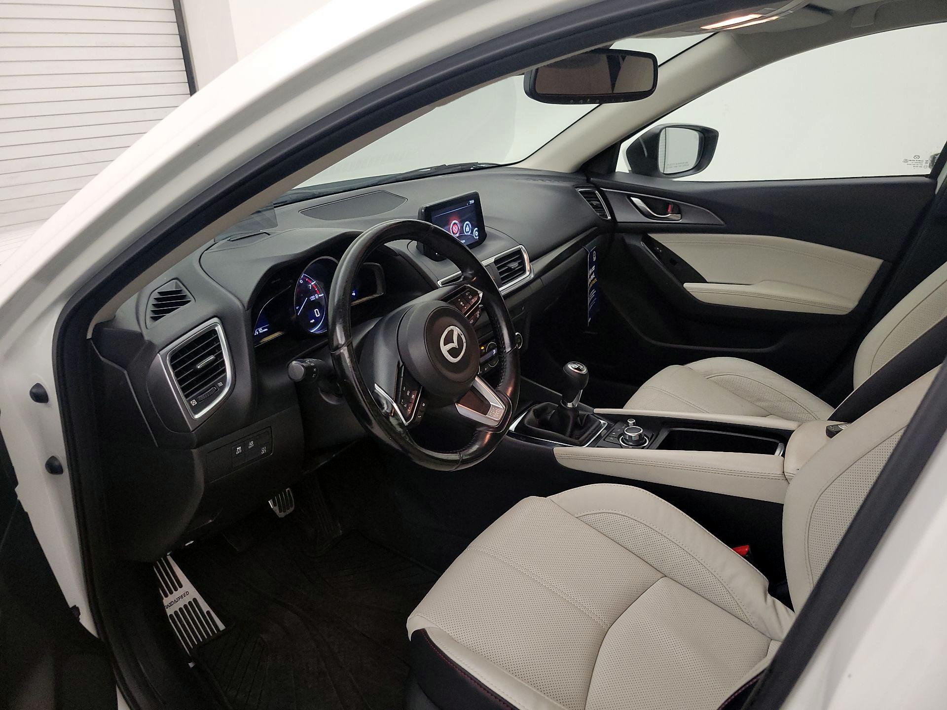 Thumbnail: 2017 Mazda Mazda3 - 11