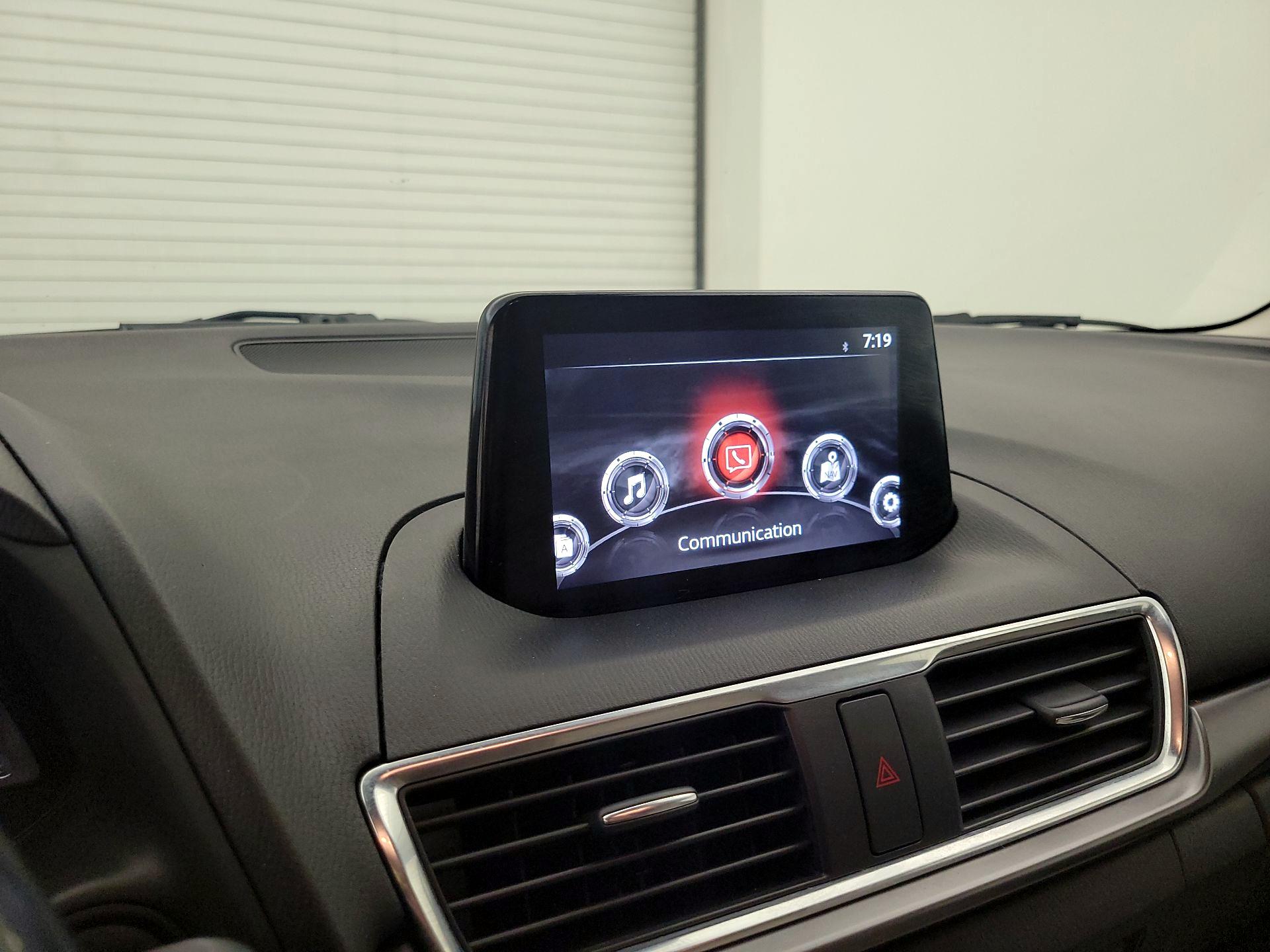 Thumbnail: 2017 Mazda Mazda3 - 13