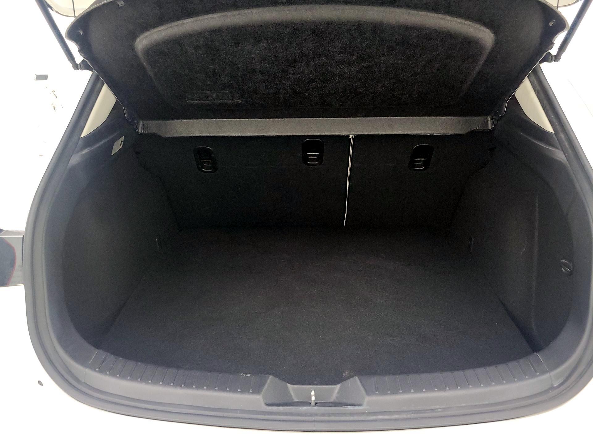 Thumbnail: 2017 Mazda Mazda3 - 17