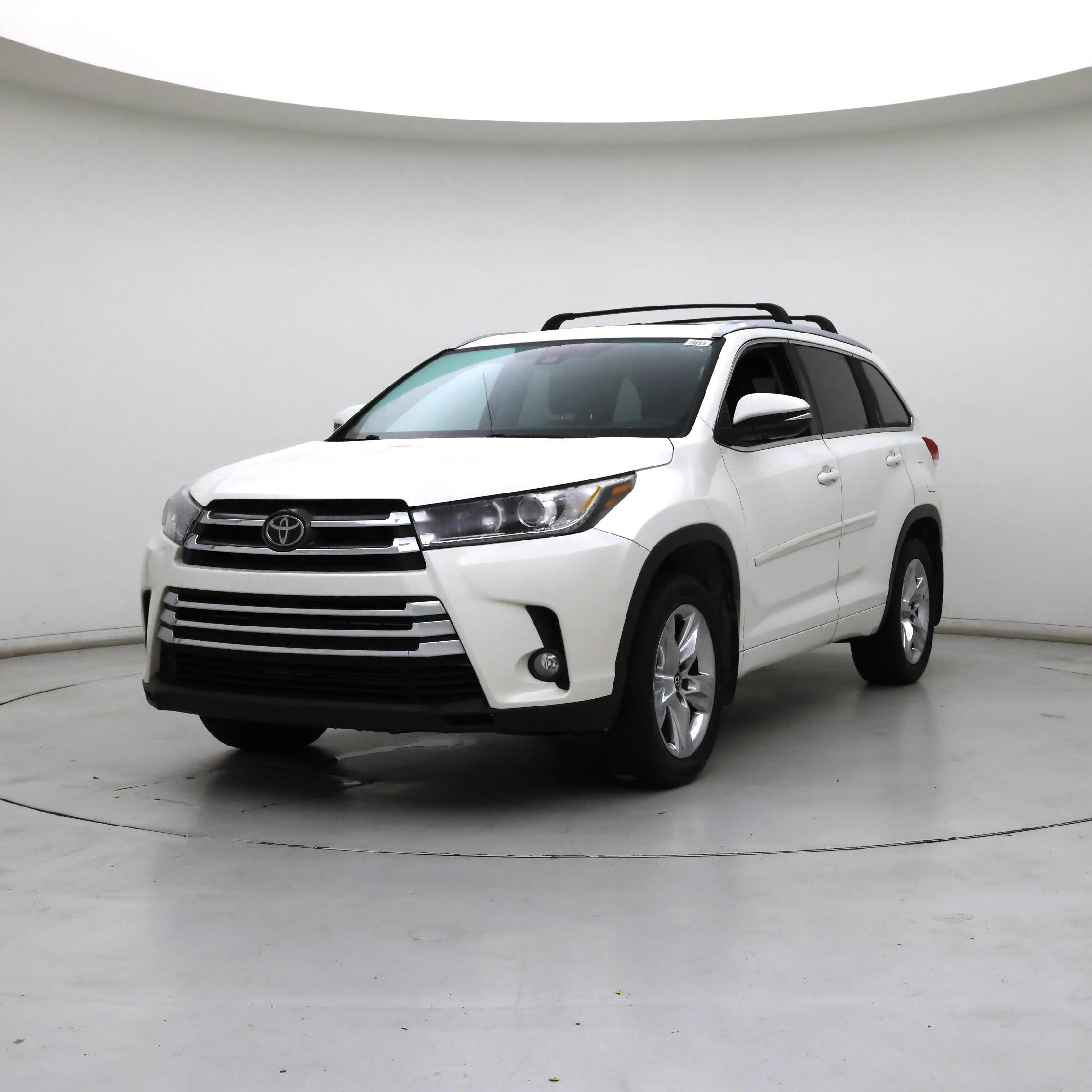 Thumbnail: 2018 Toyota Highlander - 4