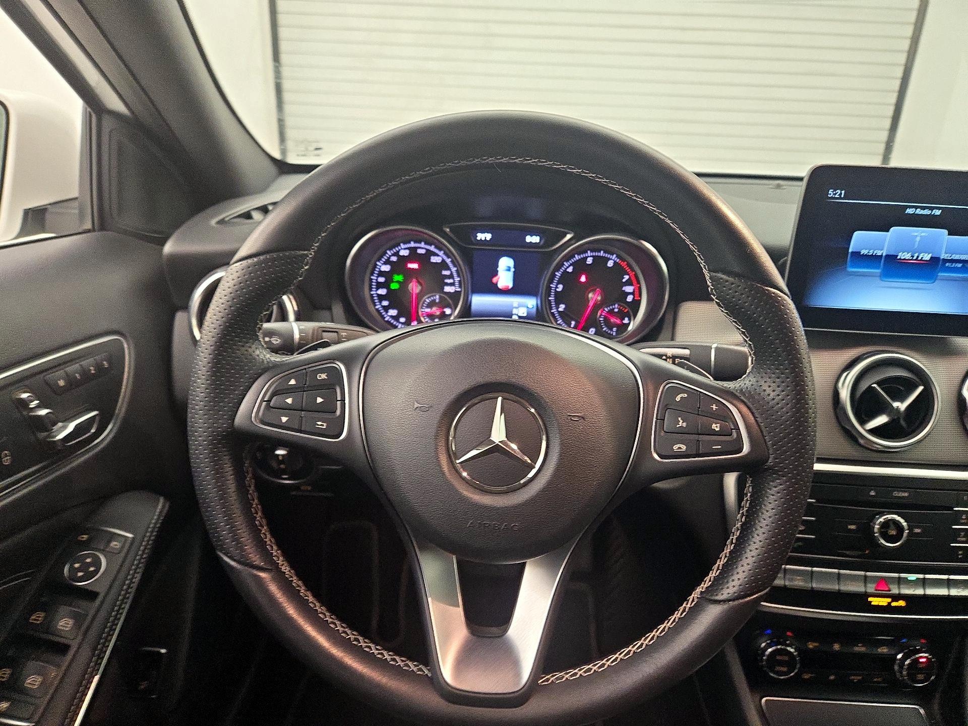 Thumbnail: 2018 Mercedes-Benz GLA - 10
