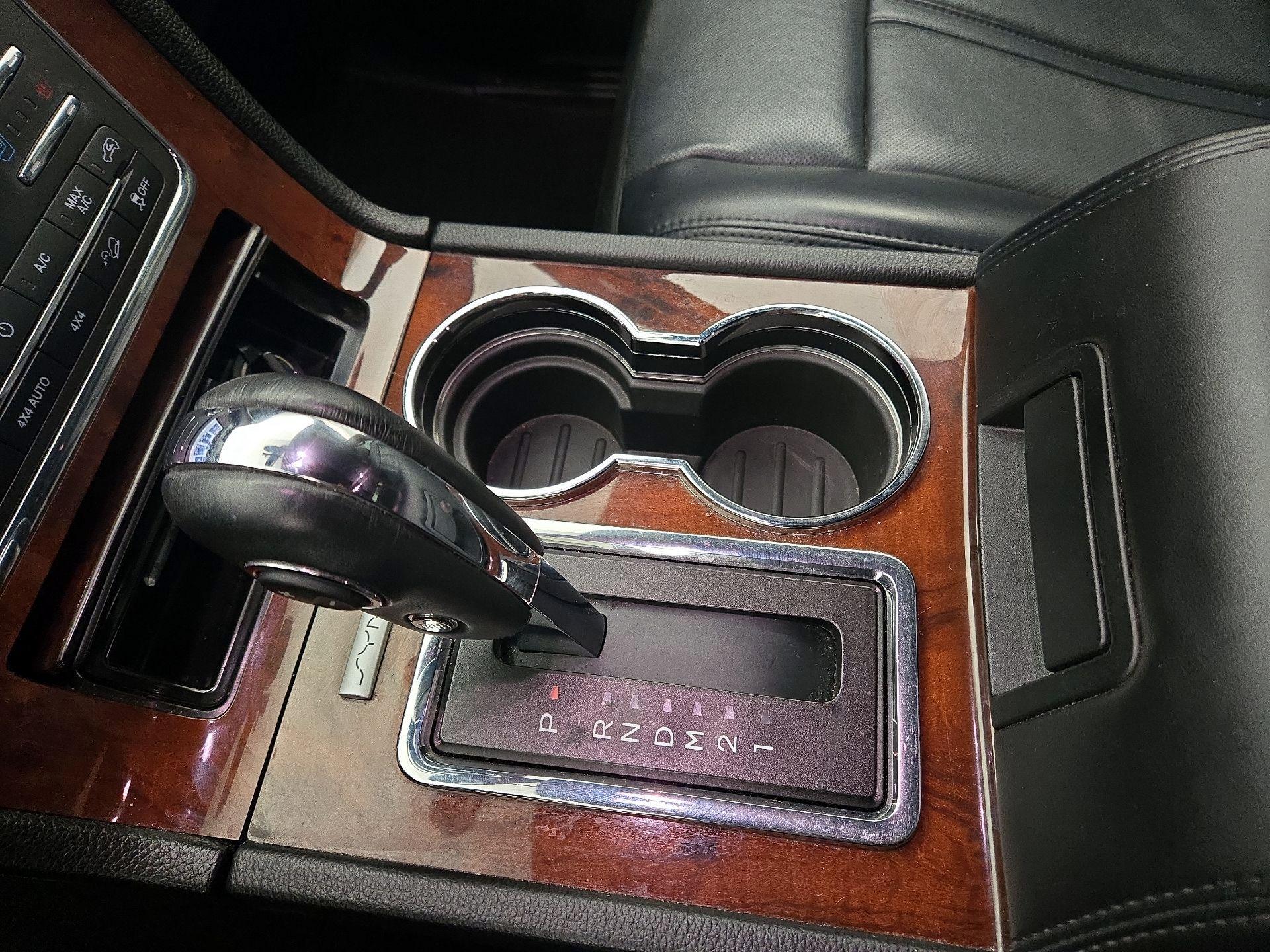 Thumbnail: 2017 Lincoln Navigator - 18