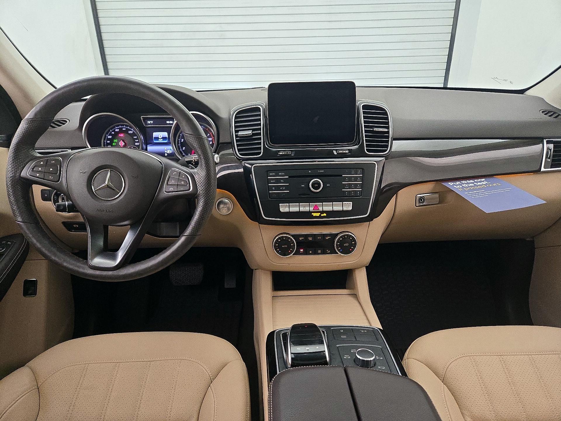 Thumbnail: 2017 Mercedes-Benz GLE - 9