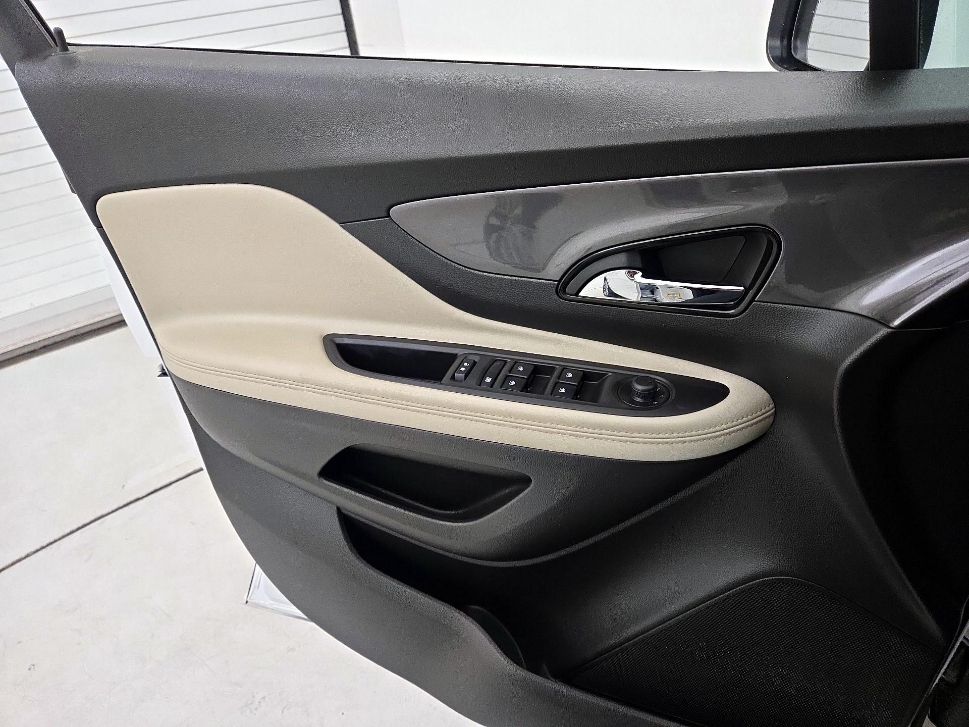 Thumbnail: 2019 Buick Encore - 12