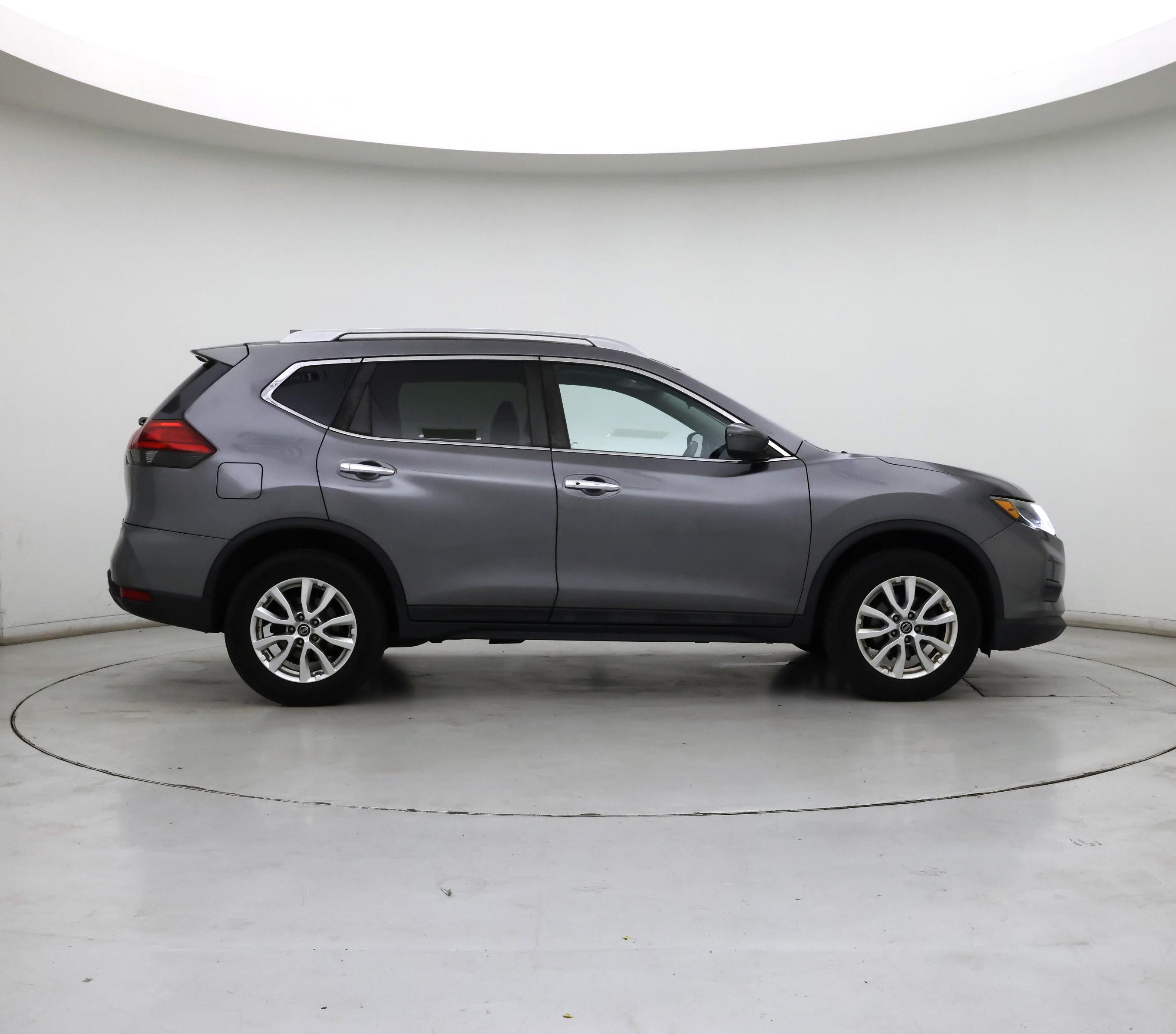 Thumbnail: 2017 Nissan Rogue - 7
