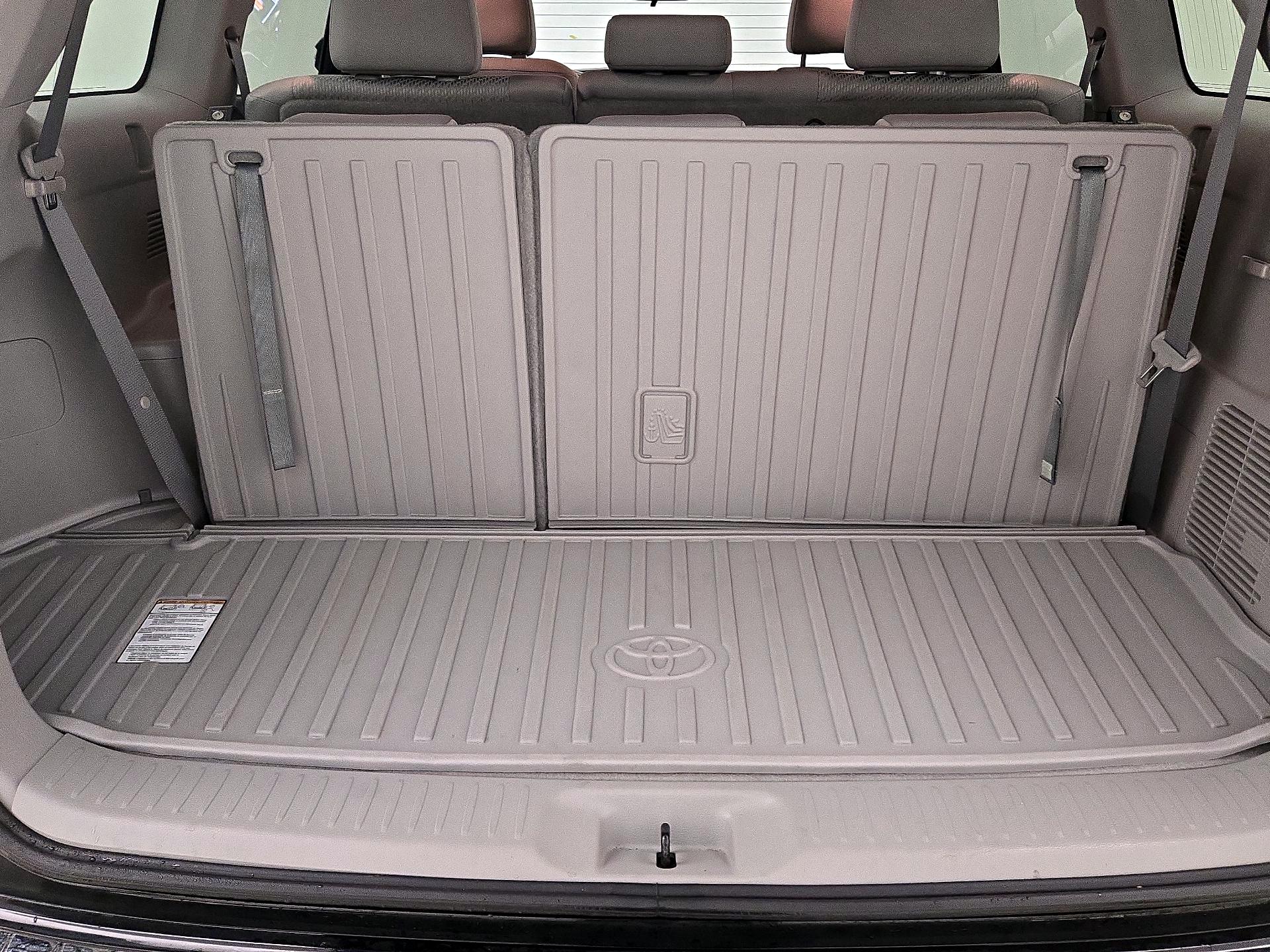 Thumbnail: 2019 Toyota Highlander - 19