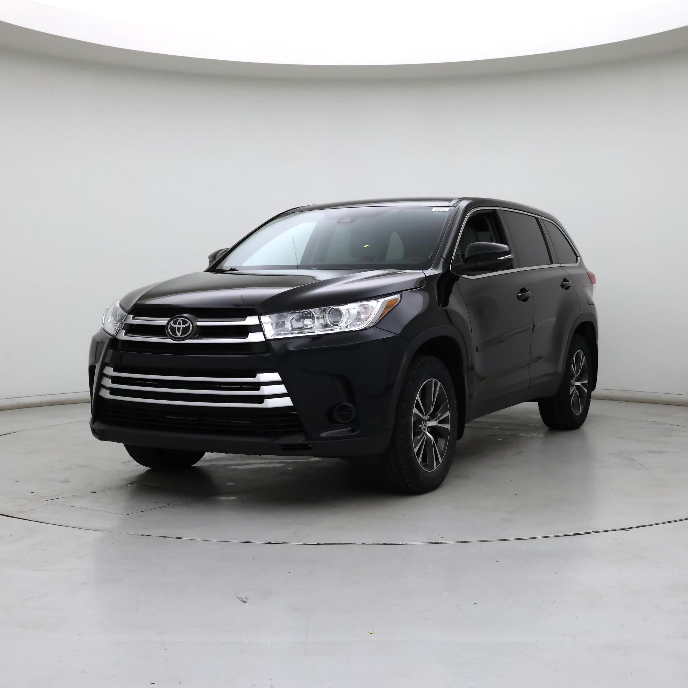 Thumbnail: 2019 Toyota Highlander - 4