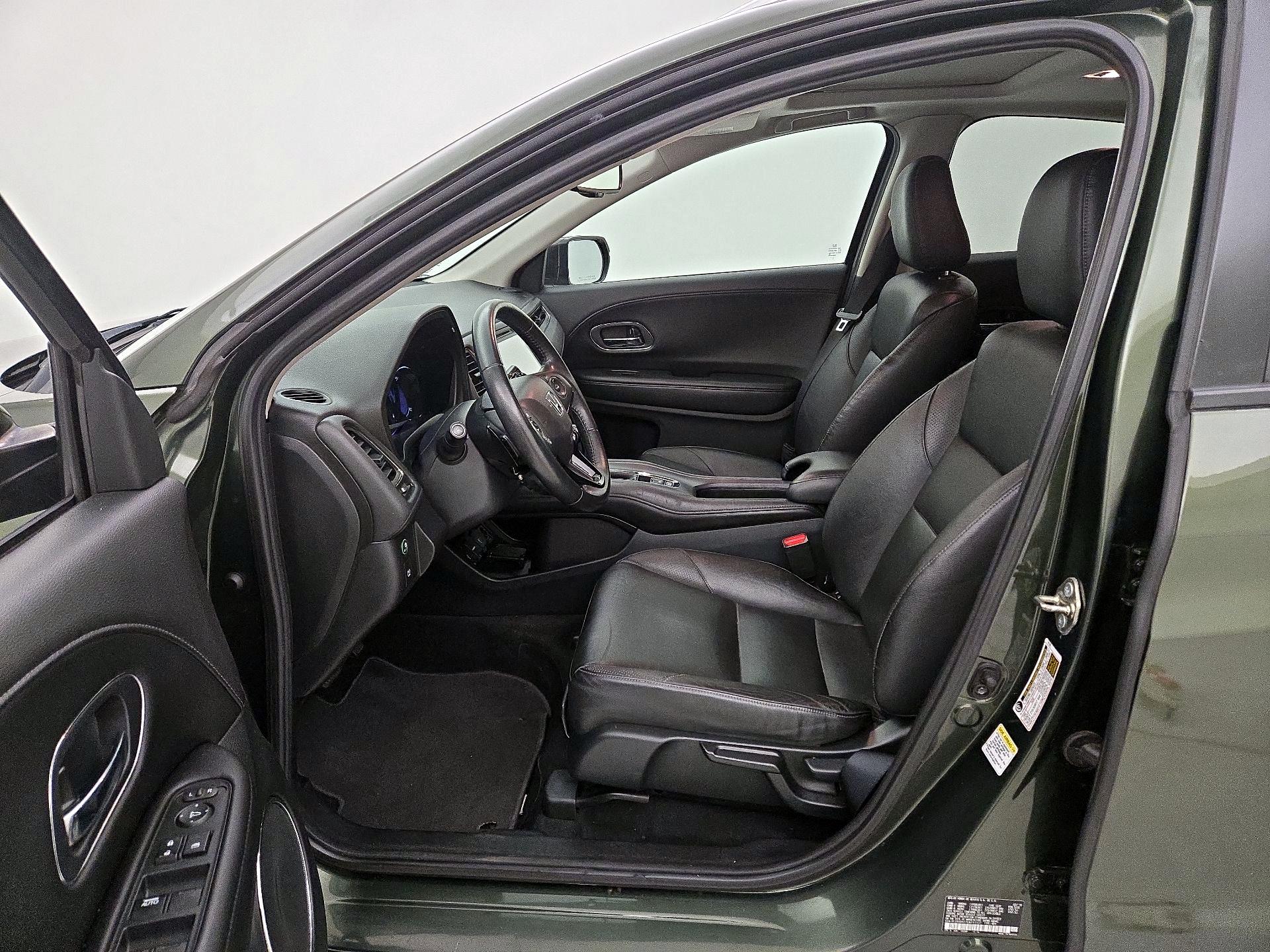 Thumbnail: 2016 Honda HR-V - 11