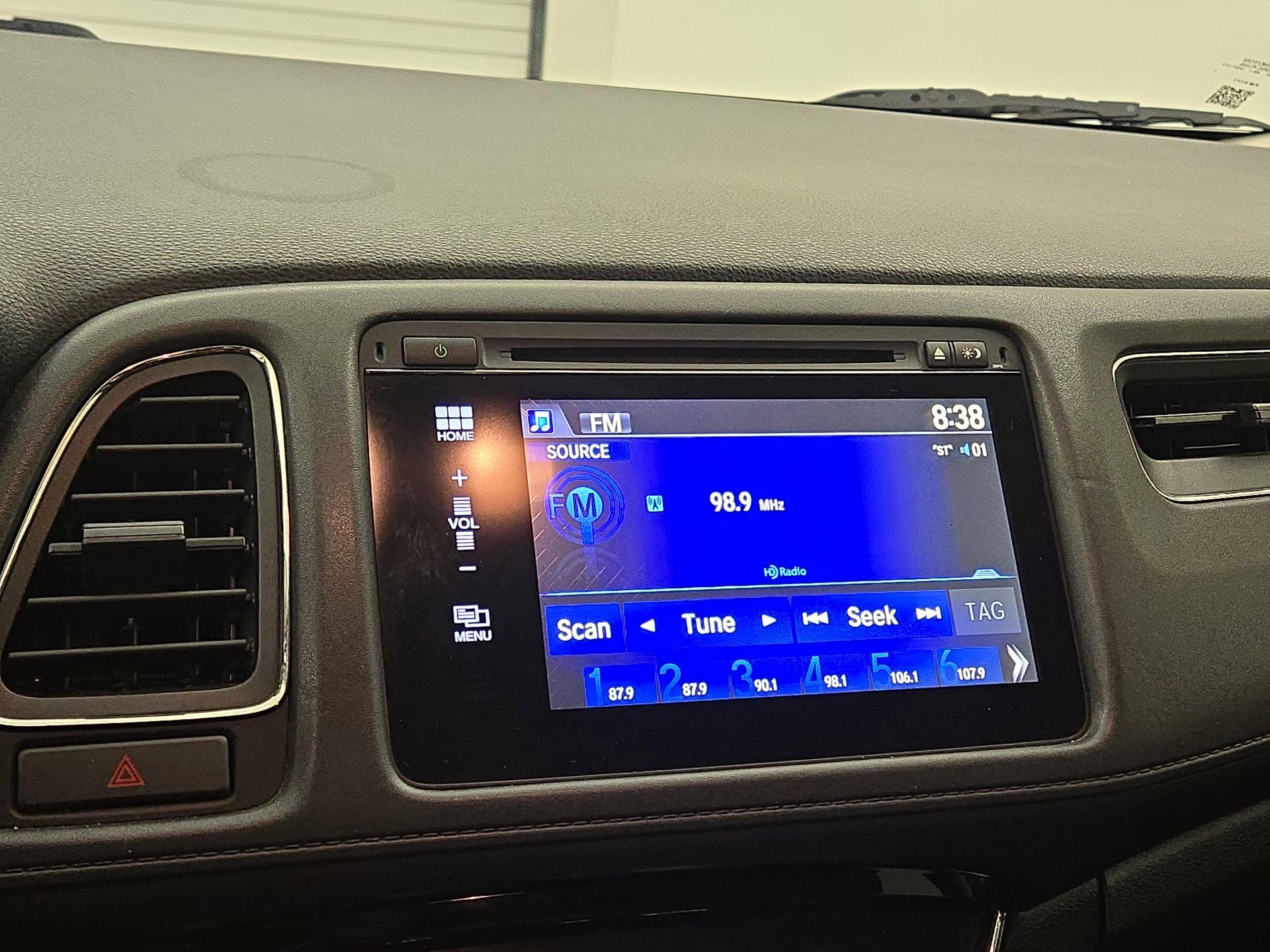 Thumbnail: 2016 Honda HR-V - 16