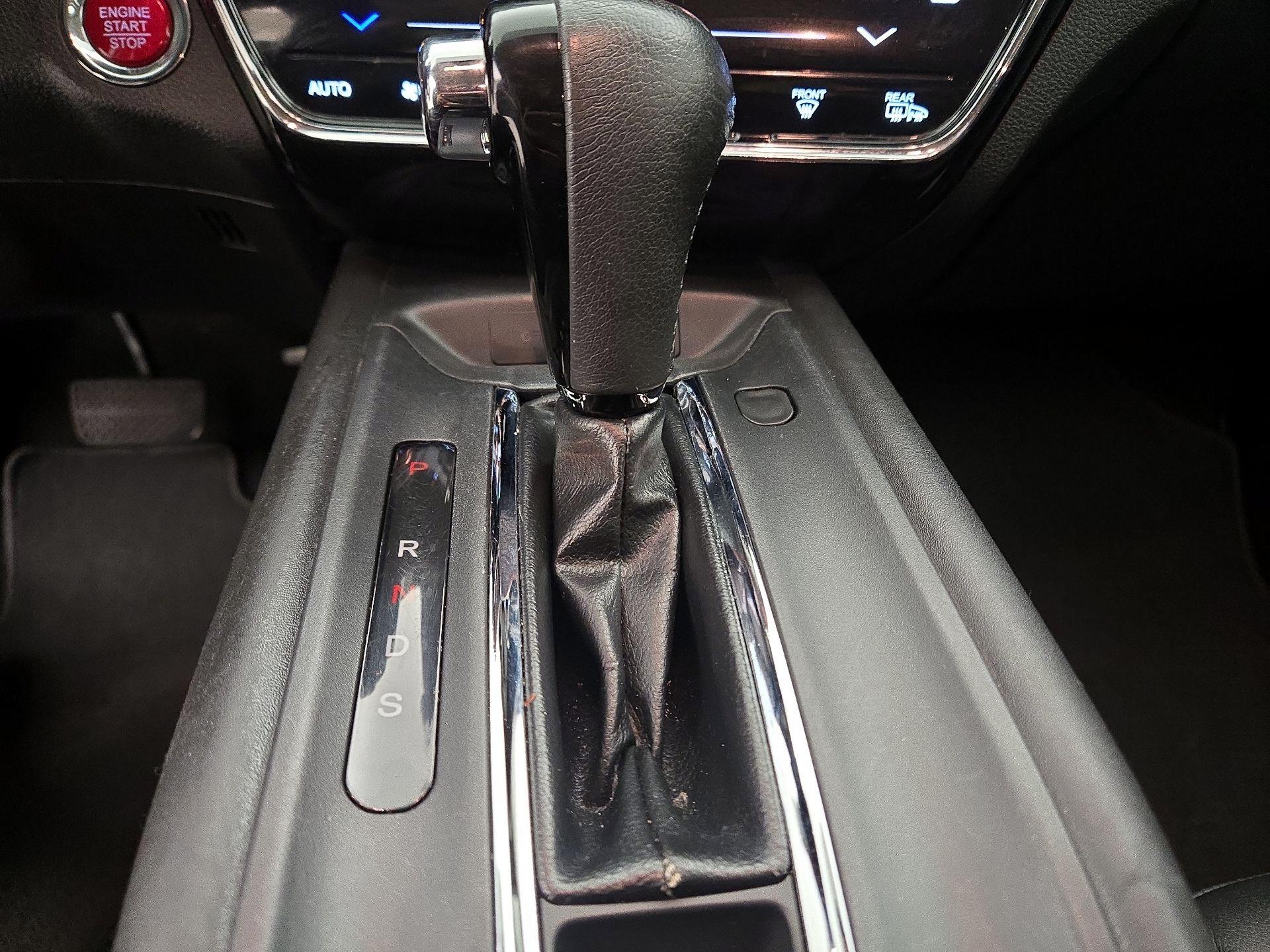 Thumbnail: 2016 Honda HR-V - 18