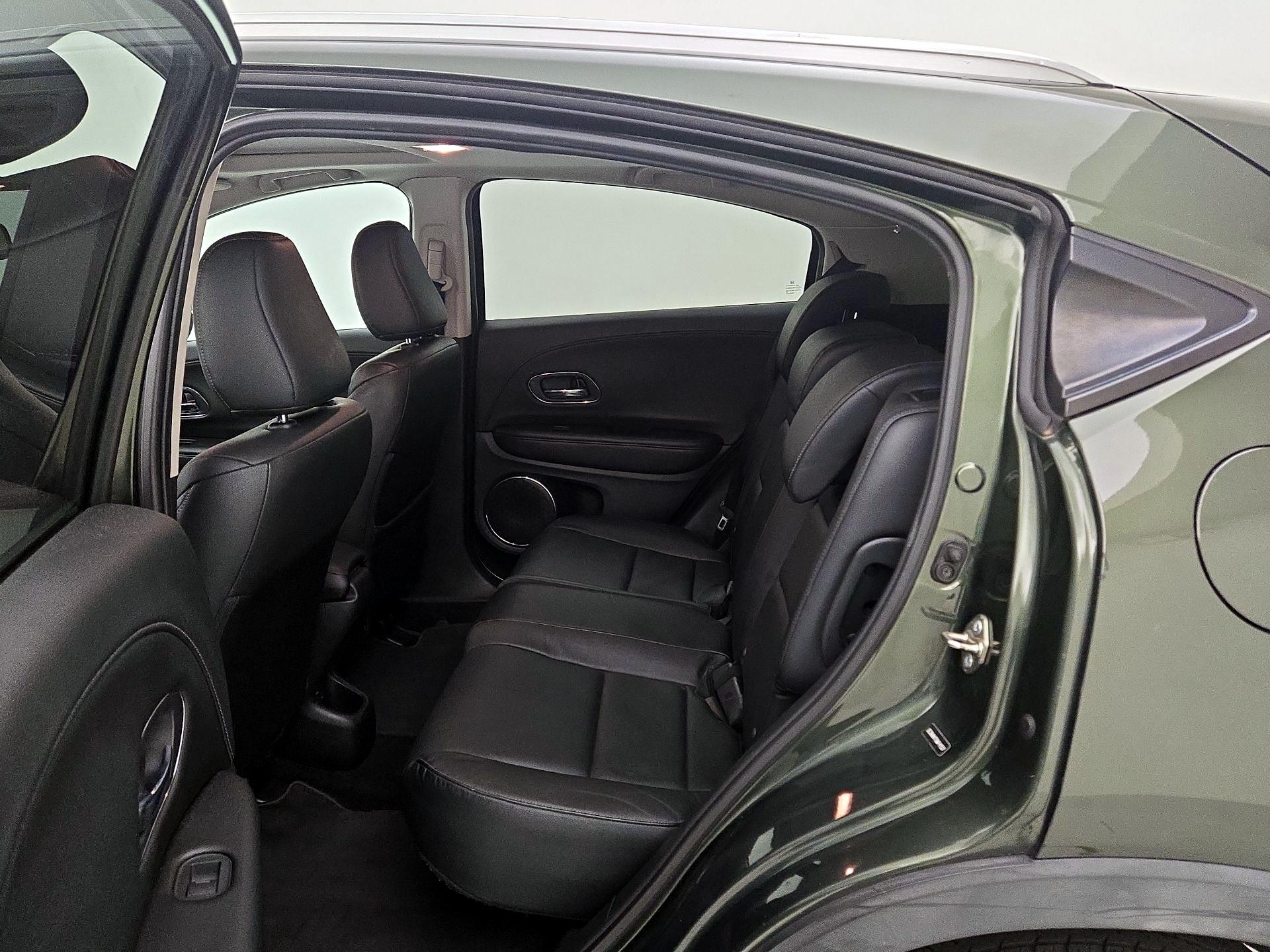 Thumbnail: 2016 Honda HR-V - 19