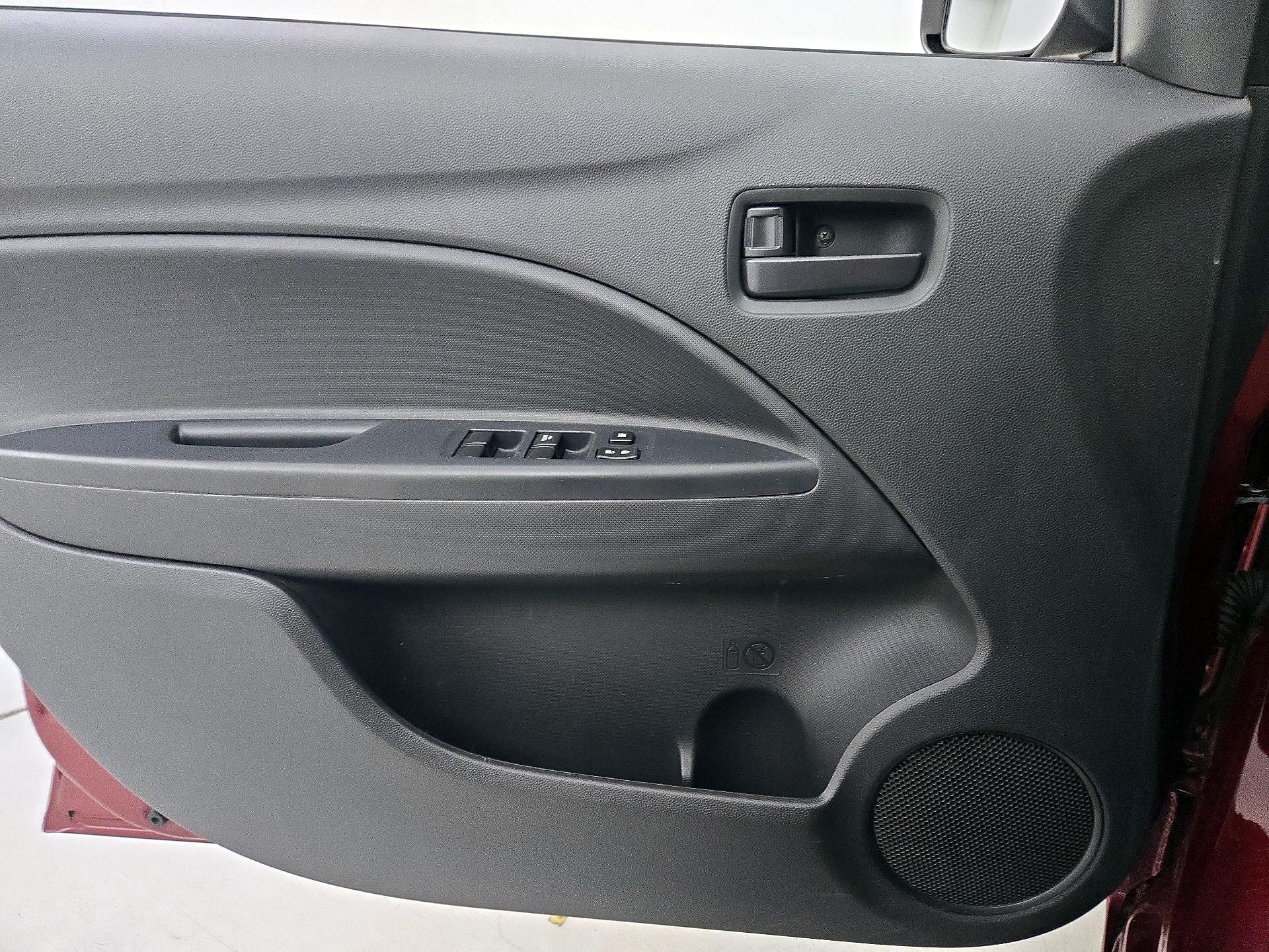 Thumbnail: 2018 Mitsubishi Mirage G4 - 12