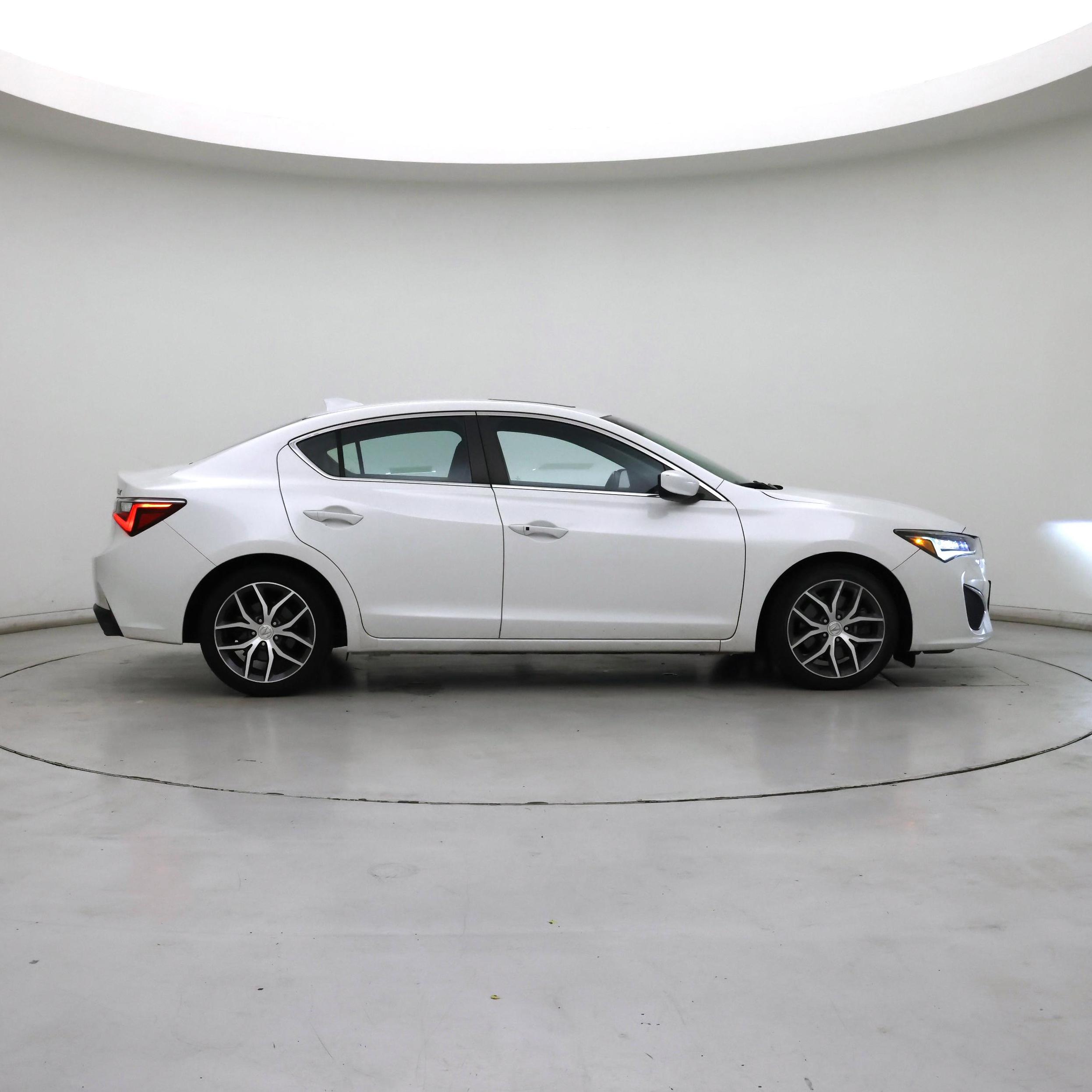 Thumbnail: 2019 Acura ILX - 7