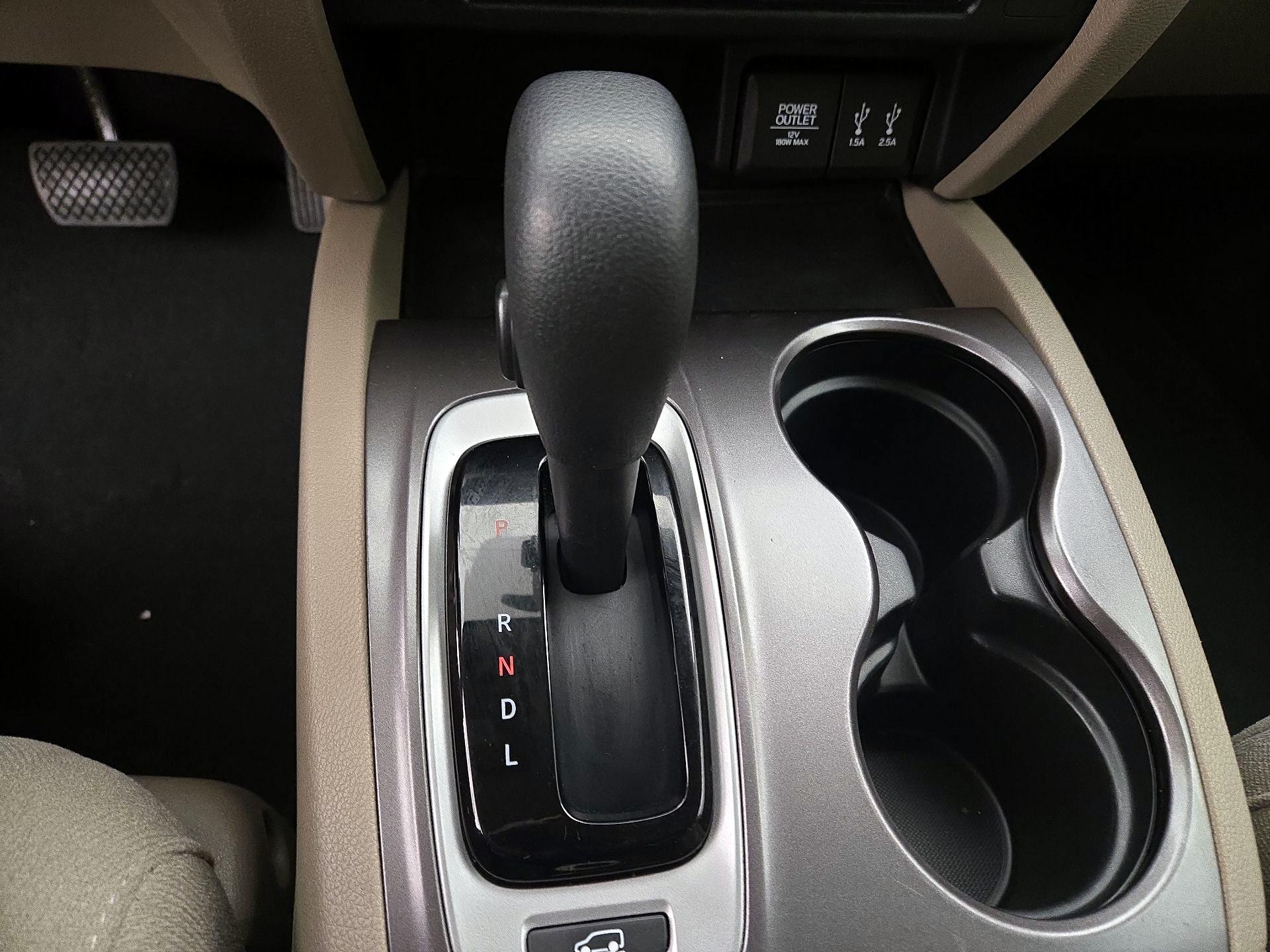 Thumbnail: 2016 Honda Pilot - 17