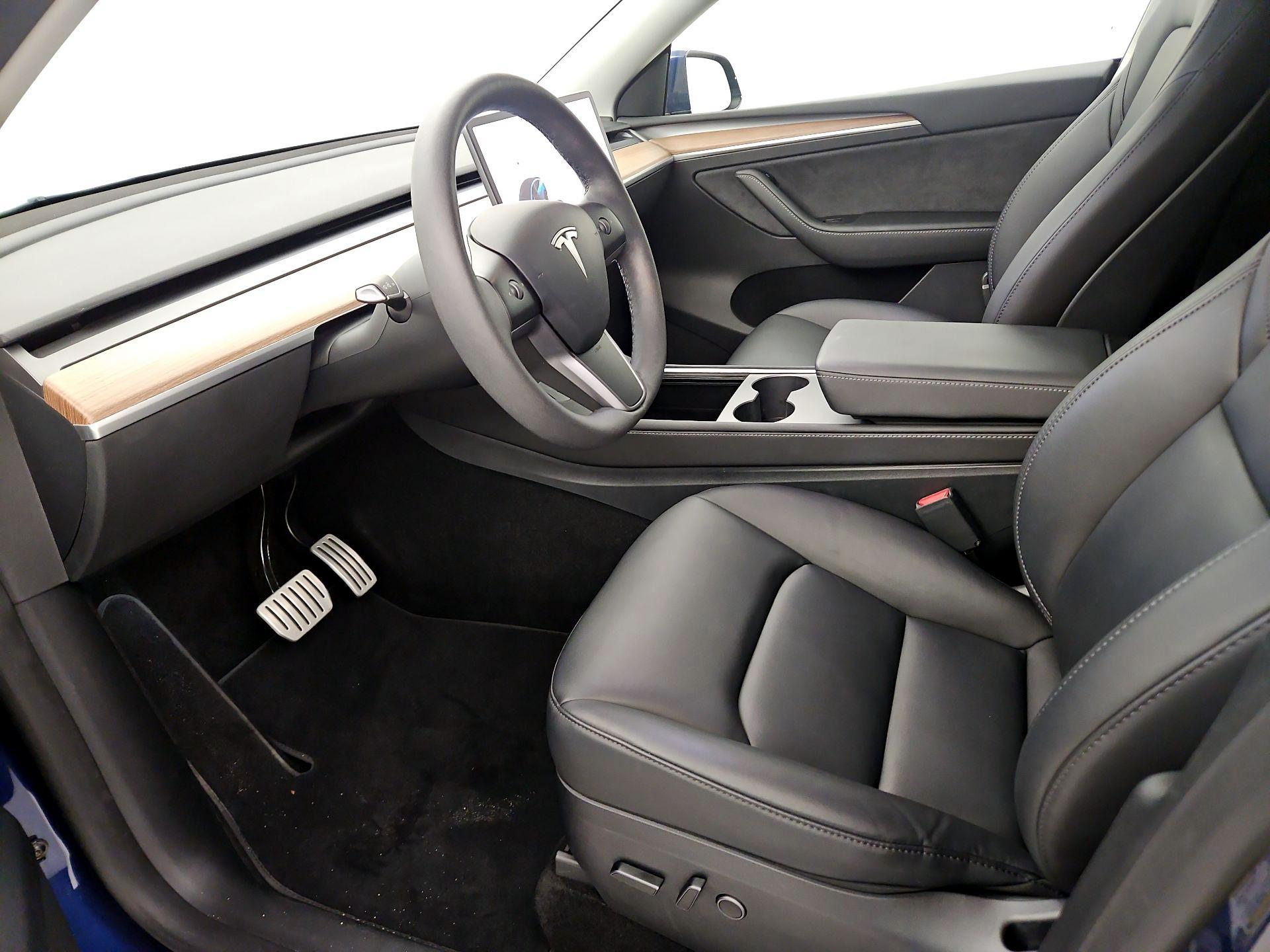Thumbnail: 2023 Tesla Model Y - 11