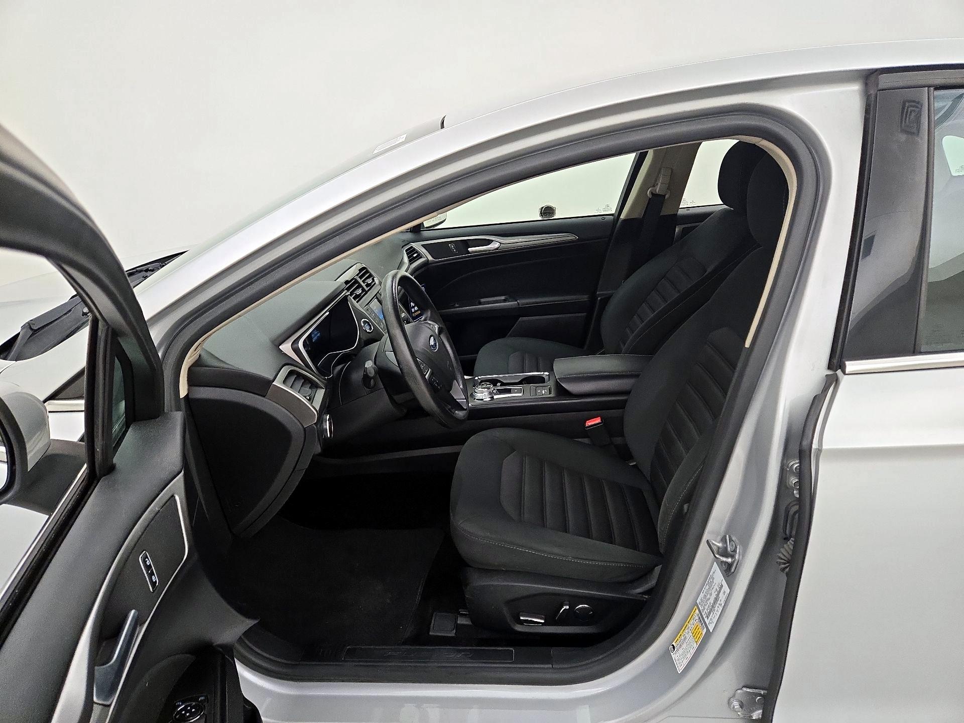 Thumbnail: 2018 Ford Fusion - 11