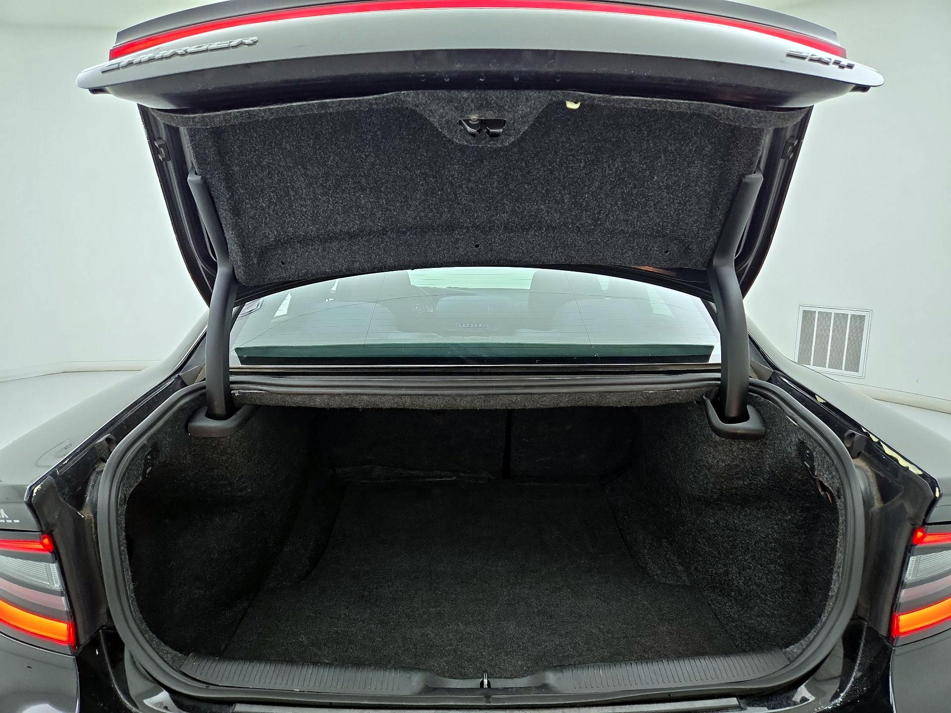 Thumbnail: 2018 Dodge Charger - 19