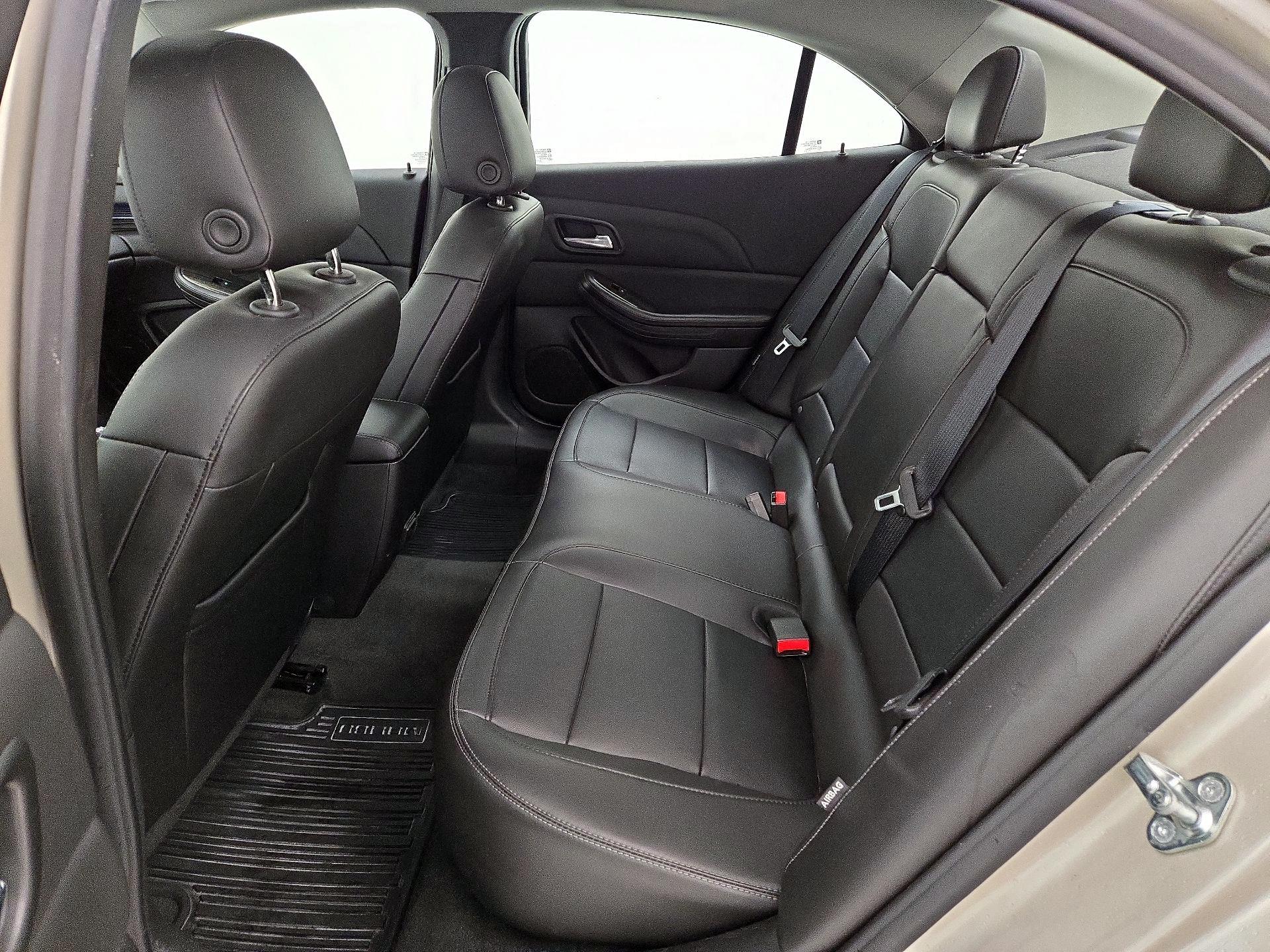Thumbnail: 2015 Chevrolet Malibu - 19